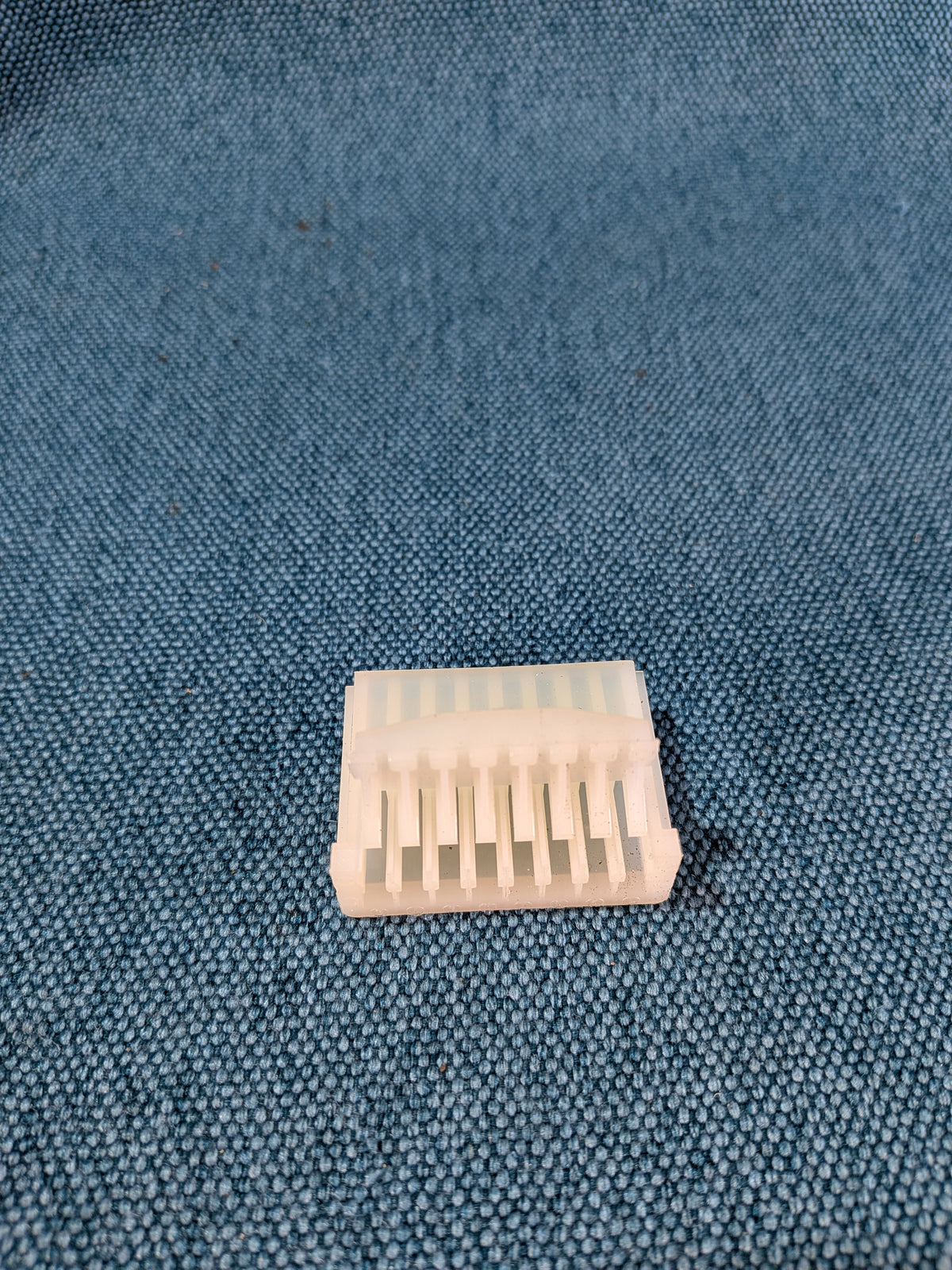 Federkontaktgehäuse Passat/B2/Santana/Porsche 911 113971998B NOS M9