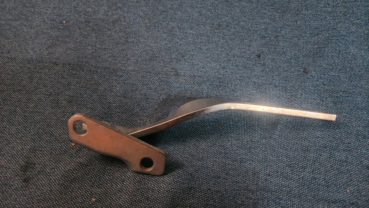 Passat B4 hood hinge 3A0823301A left Nos A2