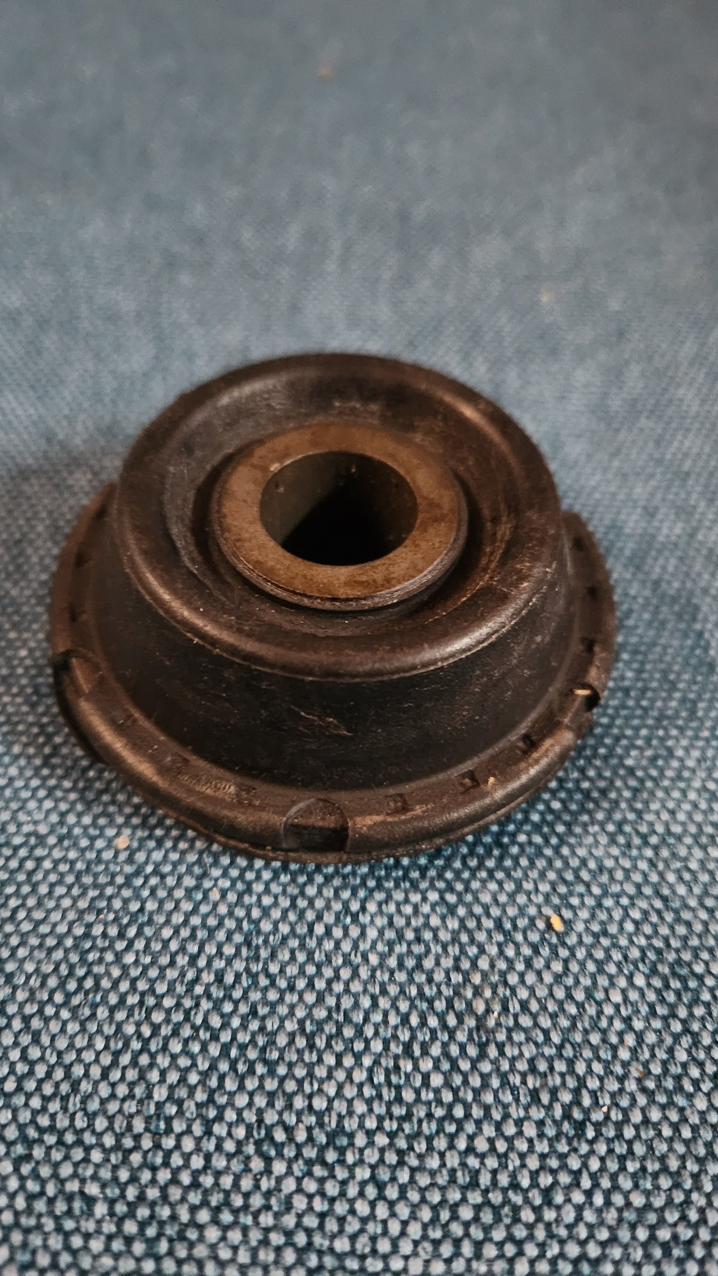 Lagerung Lenker Audi 100/A6/C4 4A0407181A Nos M2