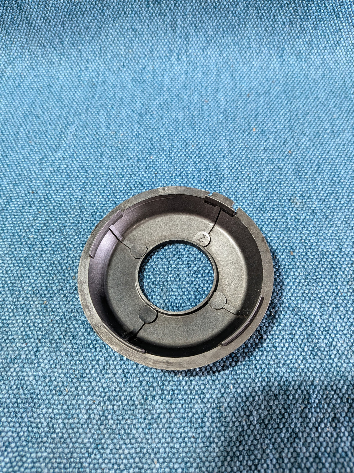 Dust protection cap for ignition distributor Bosch 1230500147 Mercedes/W201/W124/Opel Vectra A A00015821111 Used E12