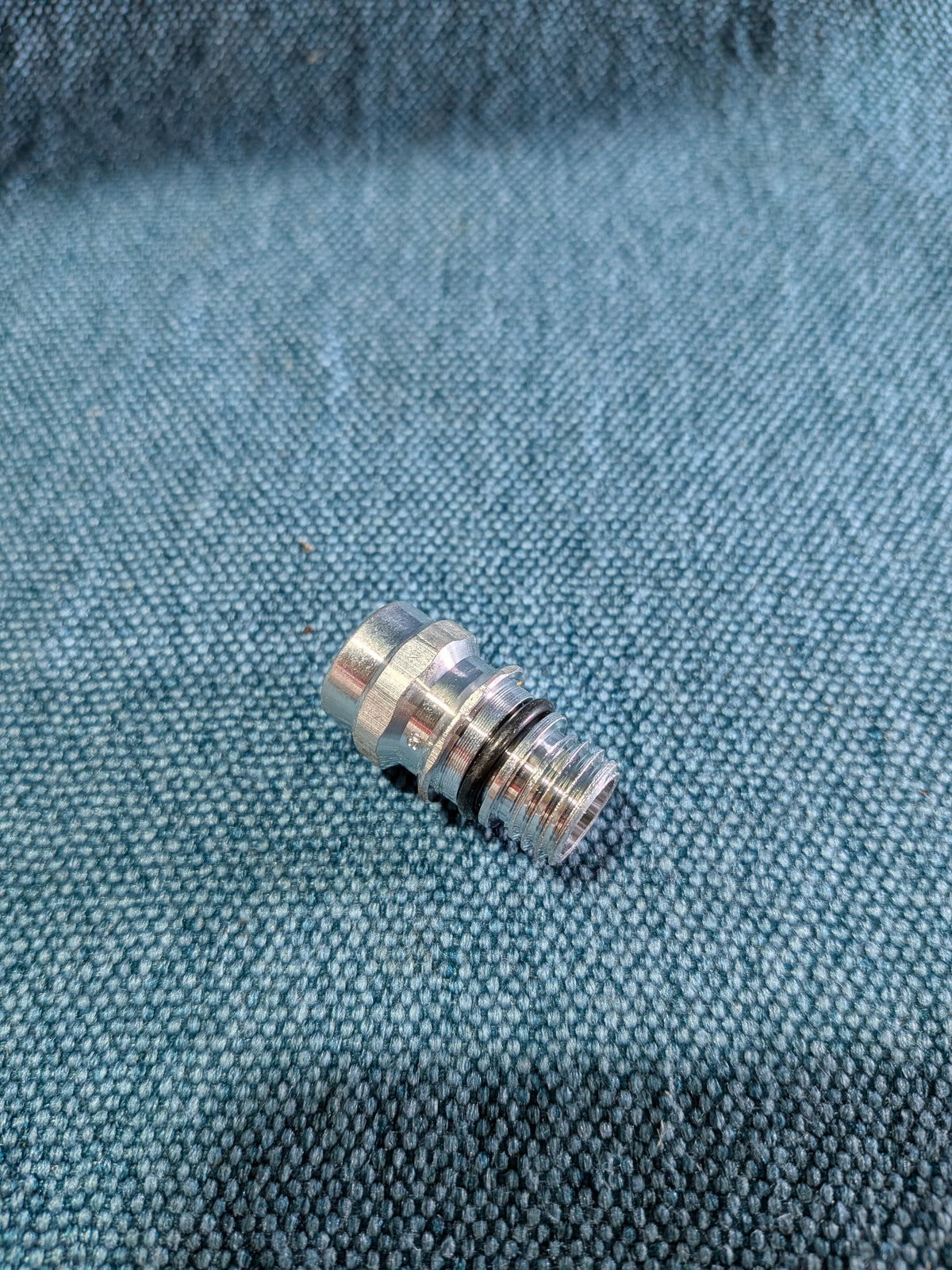 A/C valve New Beetle/Golf/3/4/Vento/Bora/Caddy 2/T4/T5 Bus/Corrado/Fox/Lupo/Passat B4/Polo/6N/9N/Sharan/Touareg/Audi 100 C4/A3 8L/Q7/TT 8N 357820795J NOS/New B18