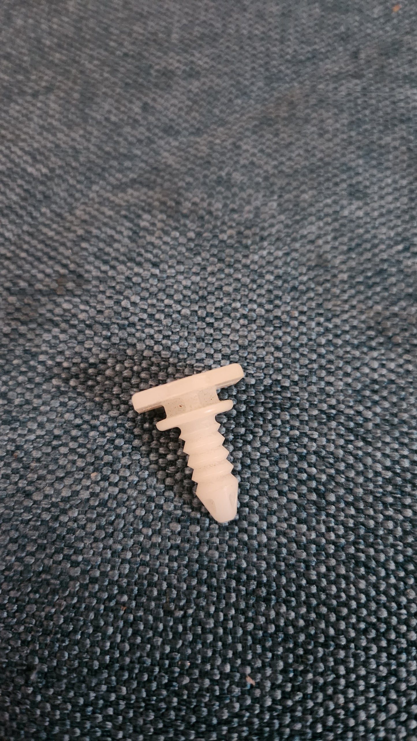 Clip für Einstiegsleiste Golf/Jetta/2/Passat B2 32B 191853577A Nos K2/K7