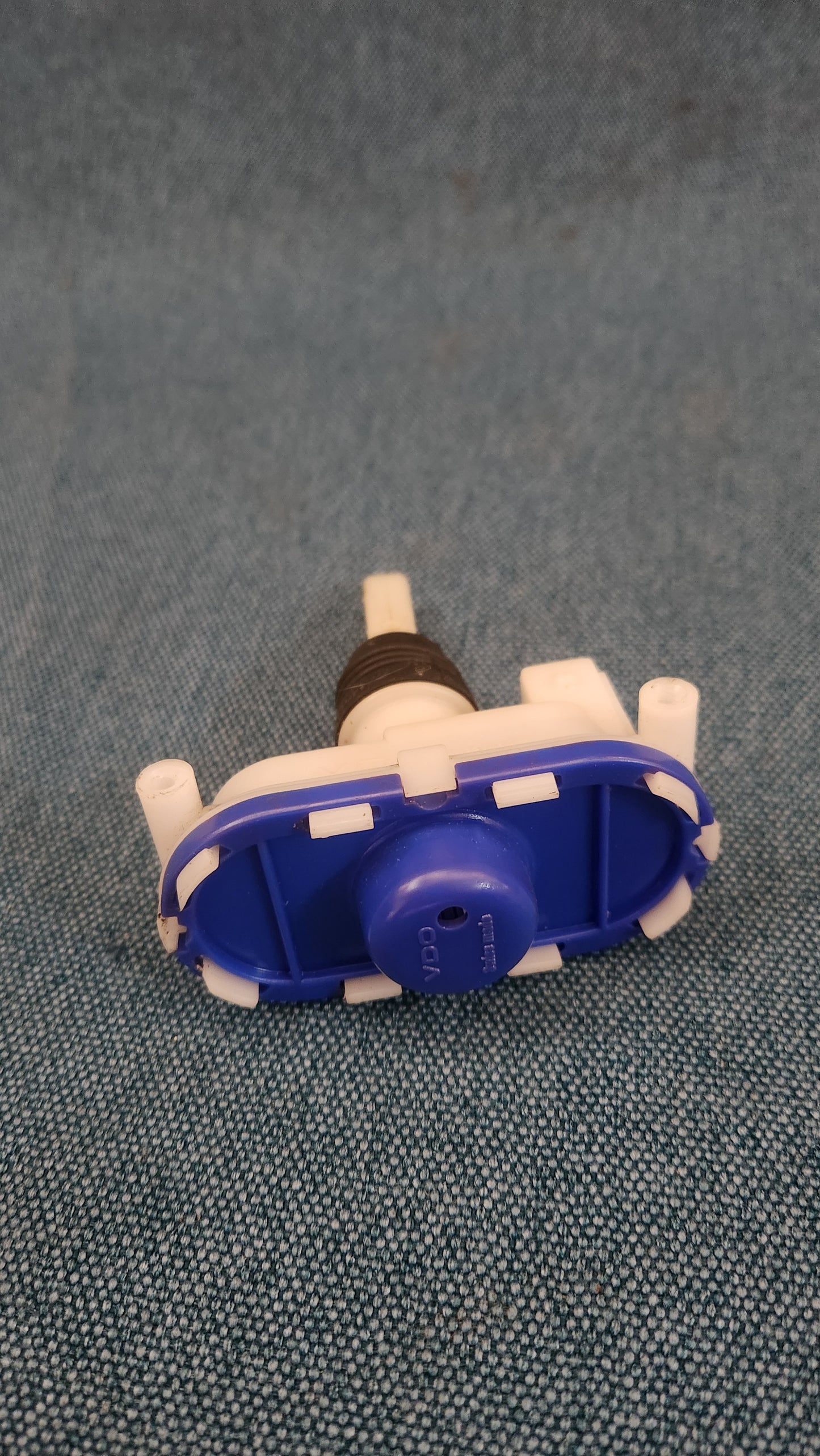 ZV Stellmotor Zentralverriegelung Vakum Golf/Jetta/2/Passat 32B/Audi 100/200/C3 443862153 NOS G7
