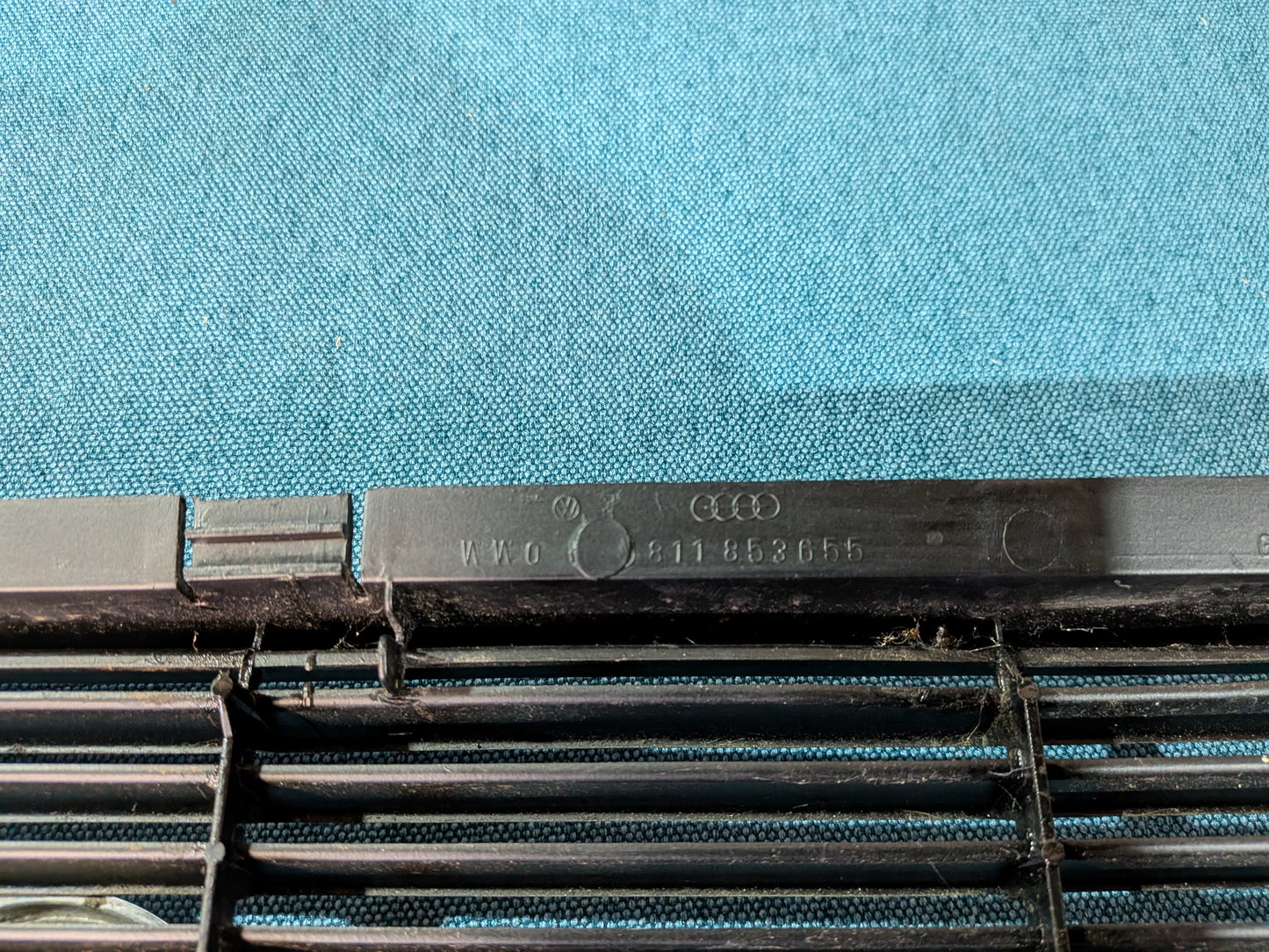 Kühlergrill Audi 80 Typ 81/85 B2 811853655 Gebraucht A4