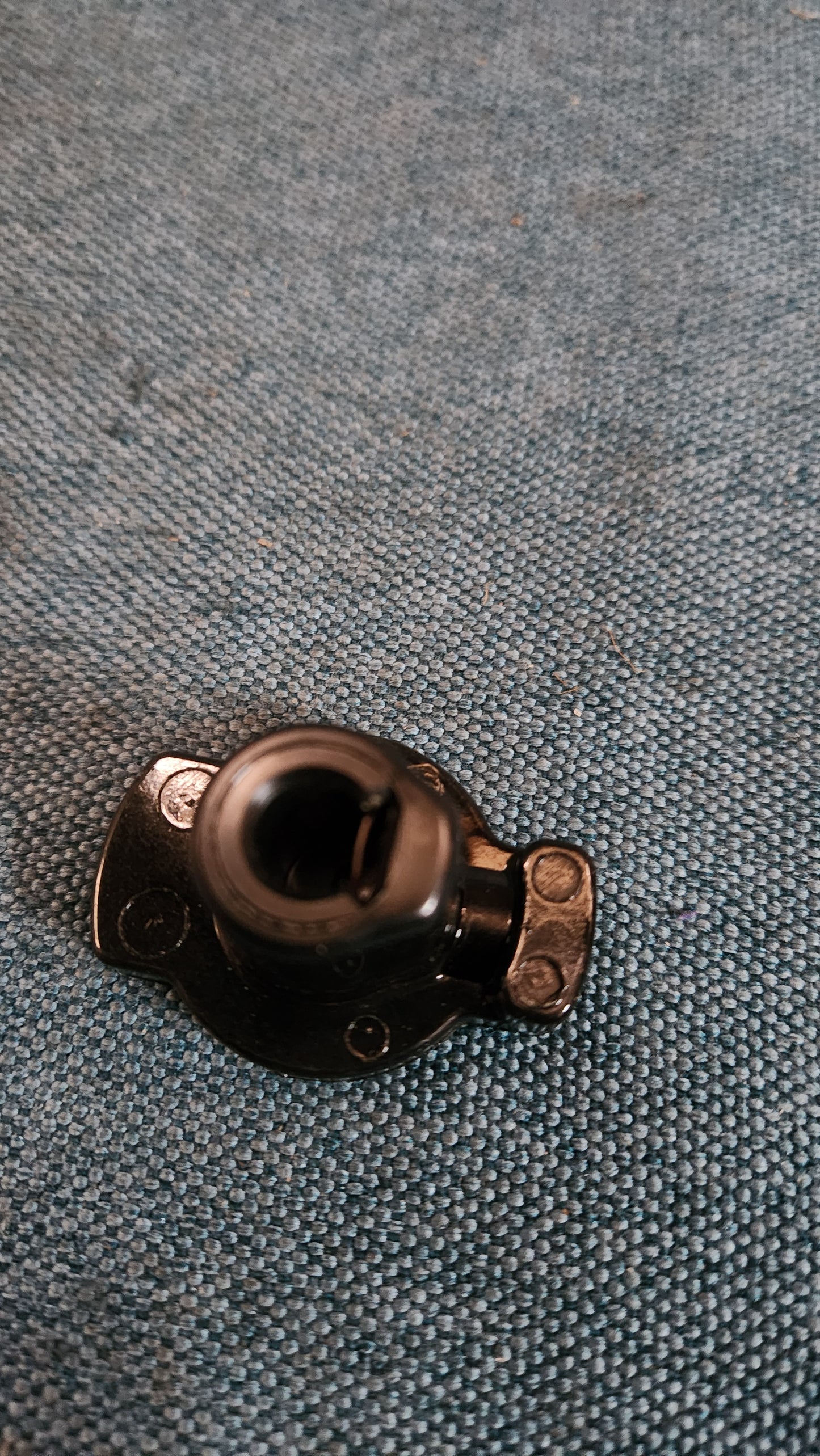 Verteilerfinger Audi 80/B2/Vw Derby/Golf/Jetta/Polo/Scirocco/1/2 052905225A Nos I5