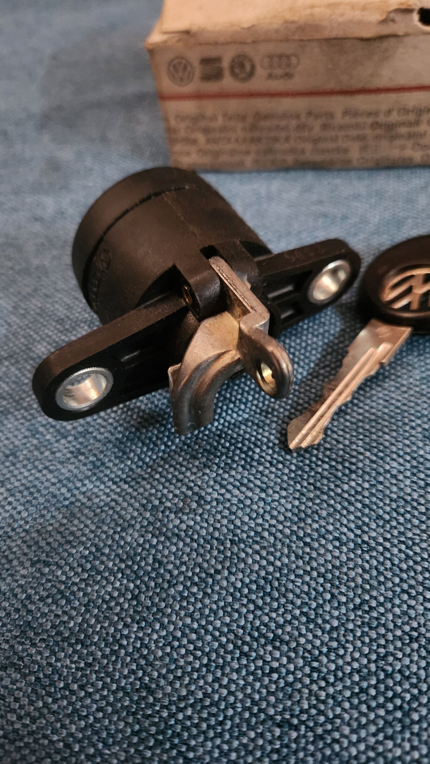 Heckklappenschloss Jetta/Golf/1/Cabrio 327827539 Nos G5
