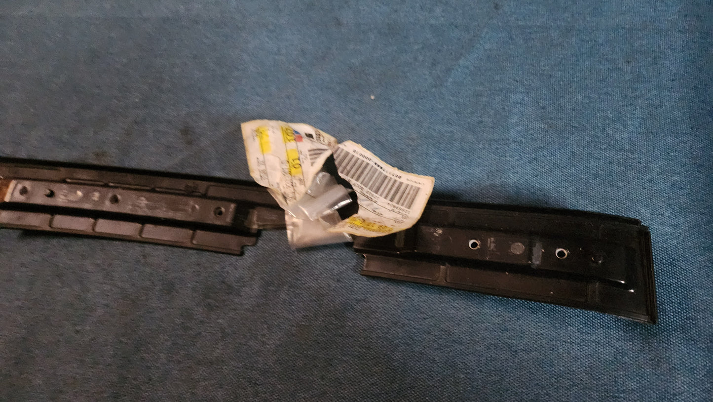 Golf 5 Einsatz Tür 1K0831345B Nos A3