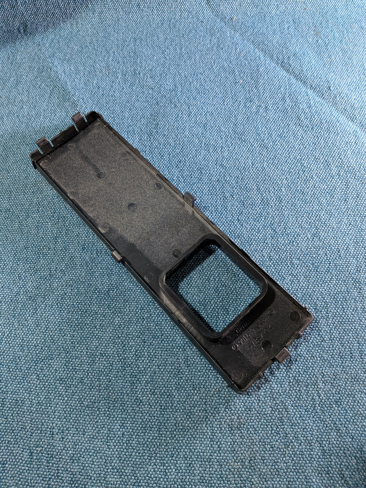 Light switch cover LT2/Mercedes Sprinter 2D0957085C NOS B17