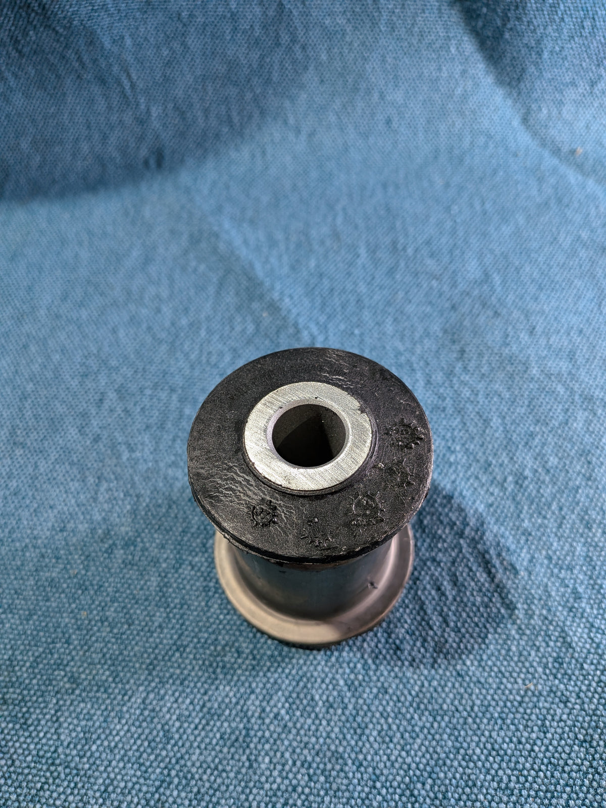 Querlenkerlager Meyle T4 Bus 7D0407183 NOS/Nei B17