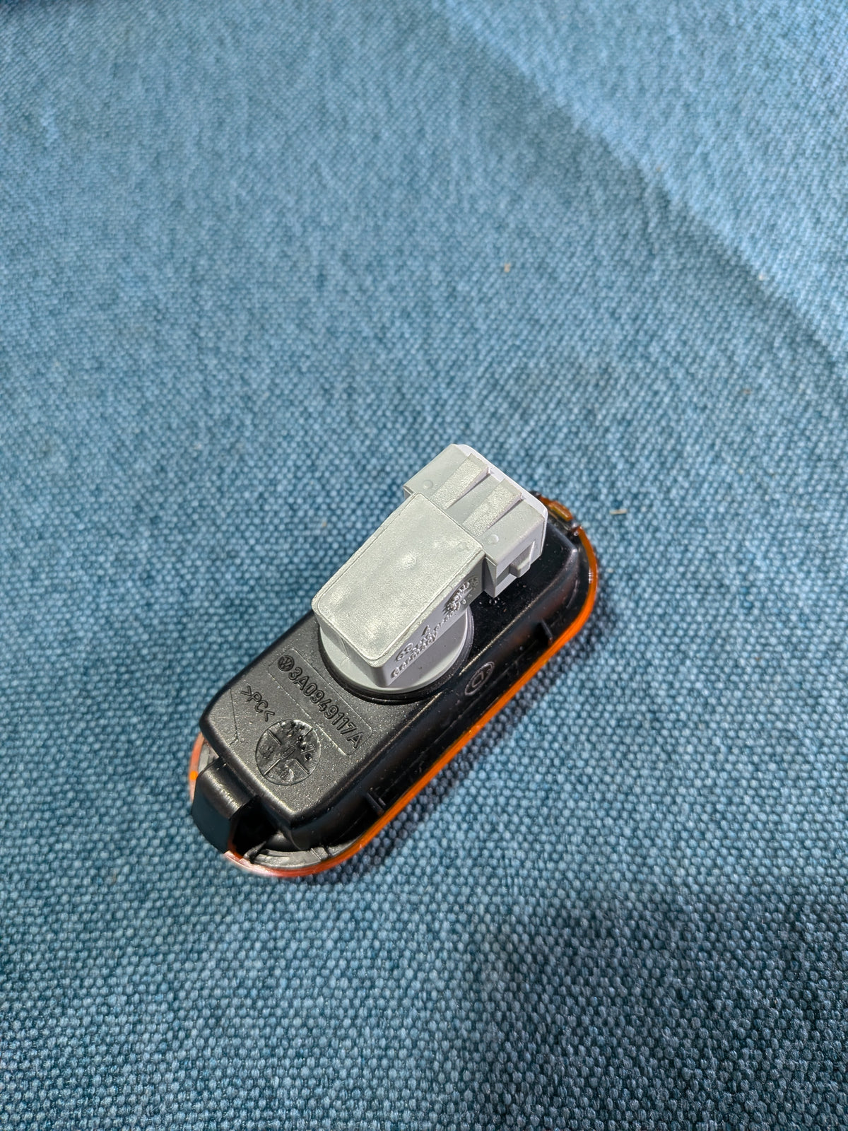 Säitleche Blinker Caddy 2/Golf/3/4/Vento/Passat B4/Polo 6N/Sharan 3A0949101A NOS B19