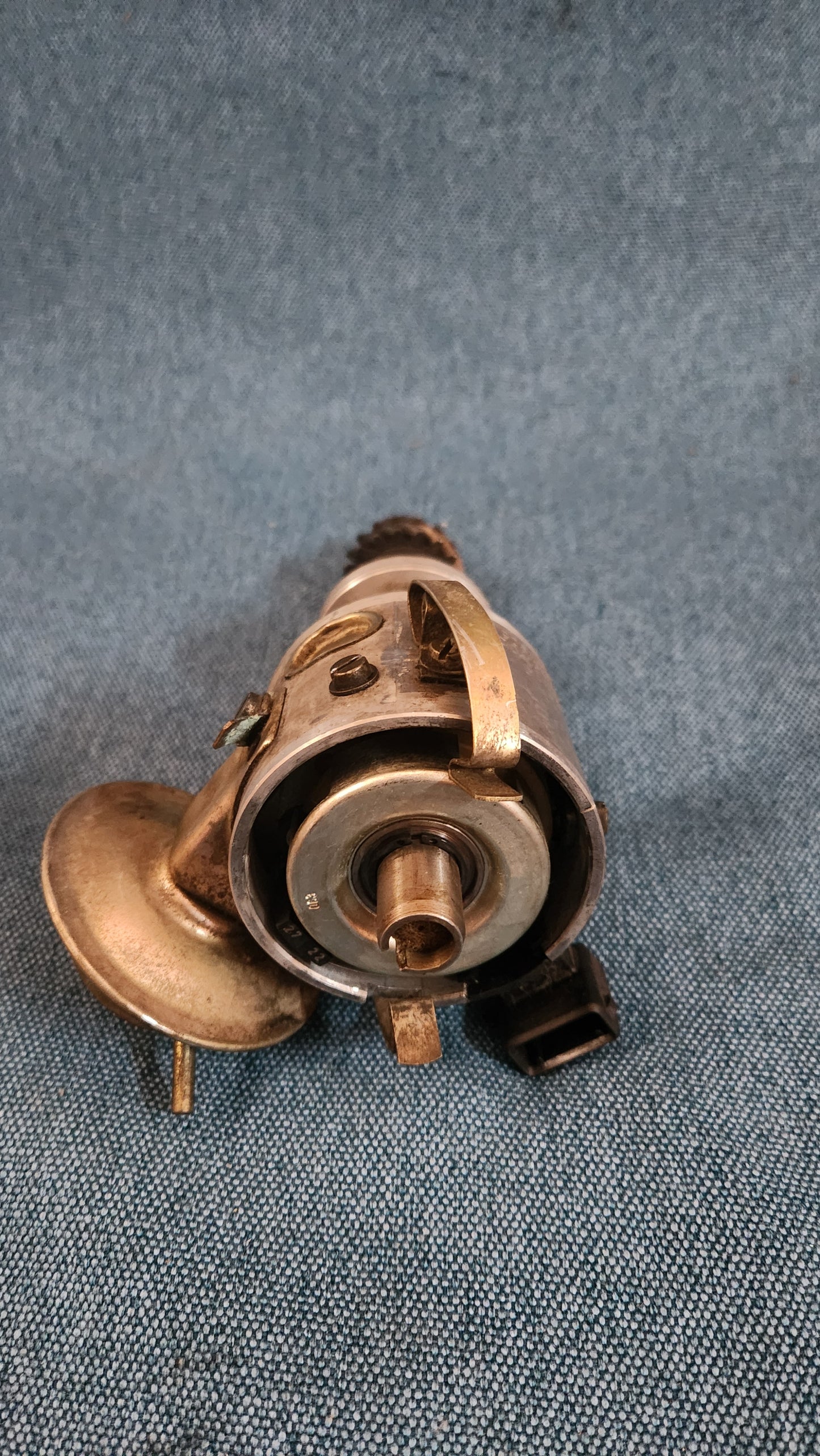 Ignition Distributor Golf/Jetta/2 1.8L GX 027905205F Used F1