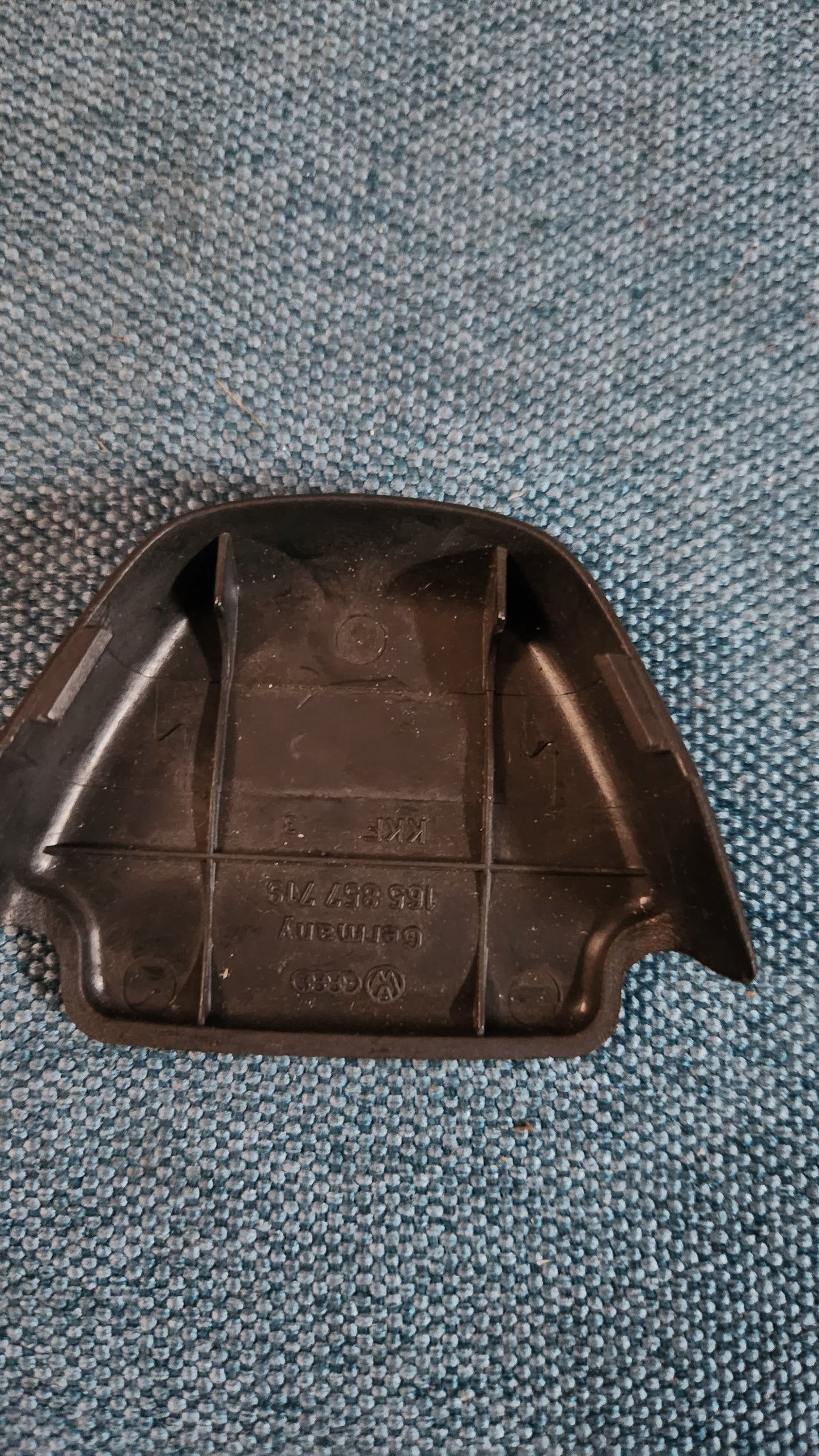 Abdeckung Gurtbefestigung Golf/Jetta1/2/Caddy14D/PassatB2/Polo86C/T3/Scirocco2 165857719 Nos N5