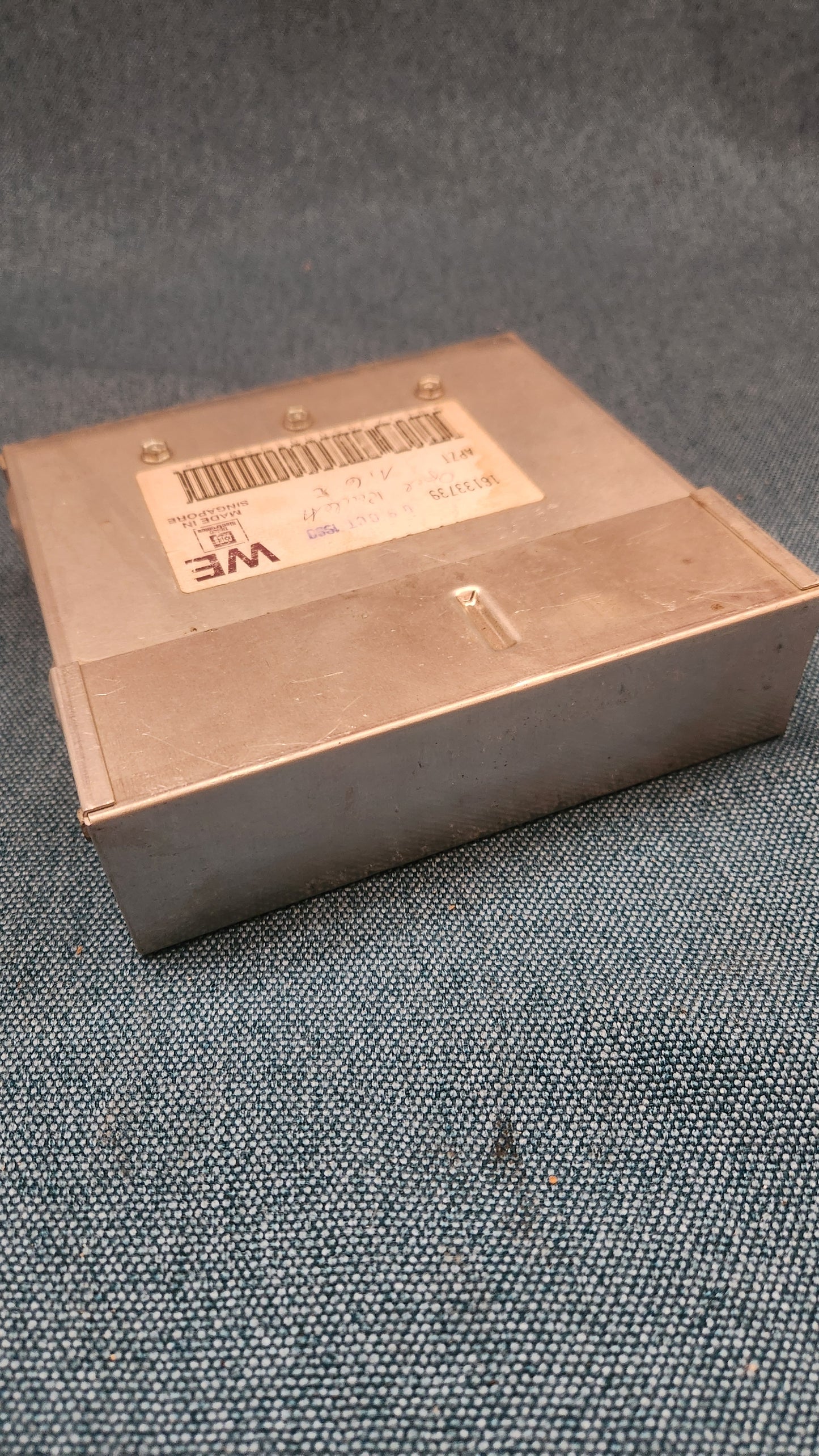 Engine control unit Opel Kadett 1.6 C16NZ 16133739 WE Used M4