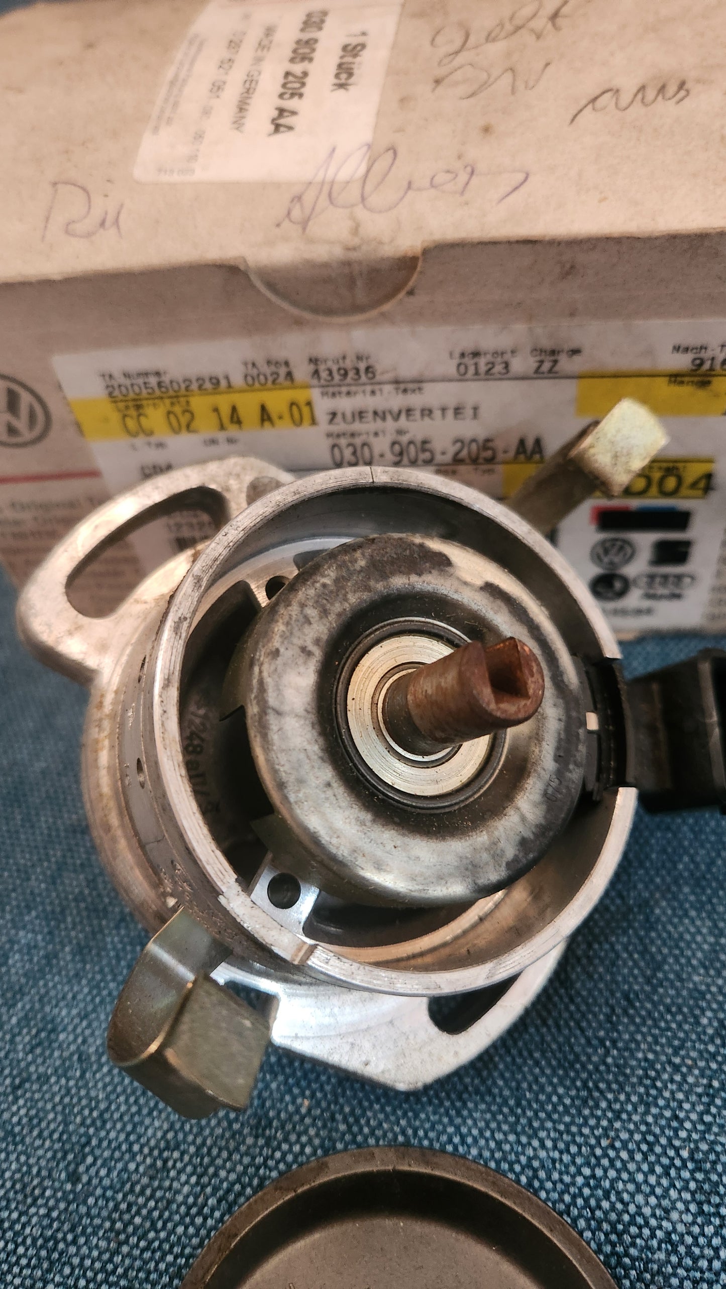 Zündverteiler Golf/3/Vento/Polo 2 86C 030905205AA Gebraucht, aber wie Neu G3