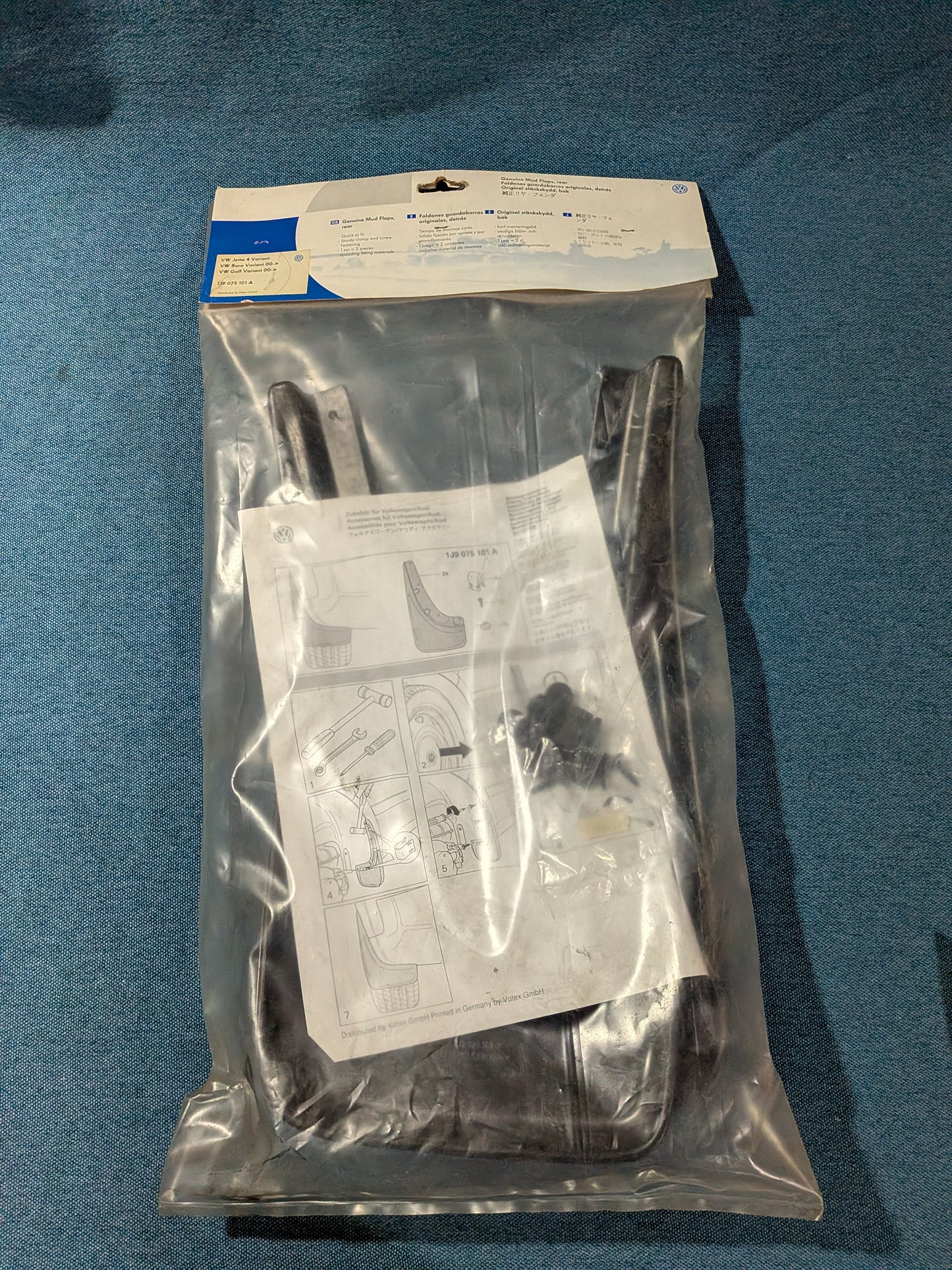 Mud Flap Golf4/Bora/Variant 1J9075101A NOS F8