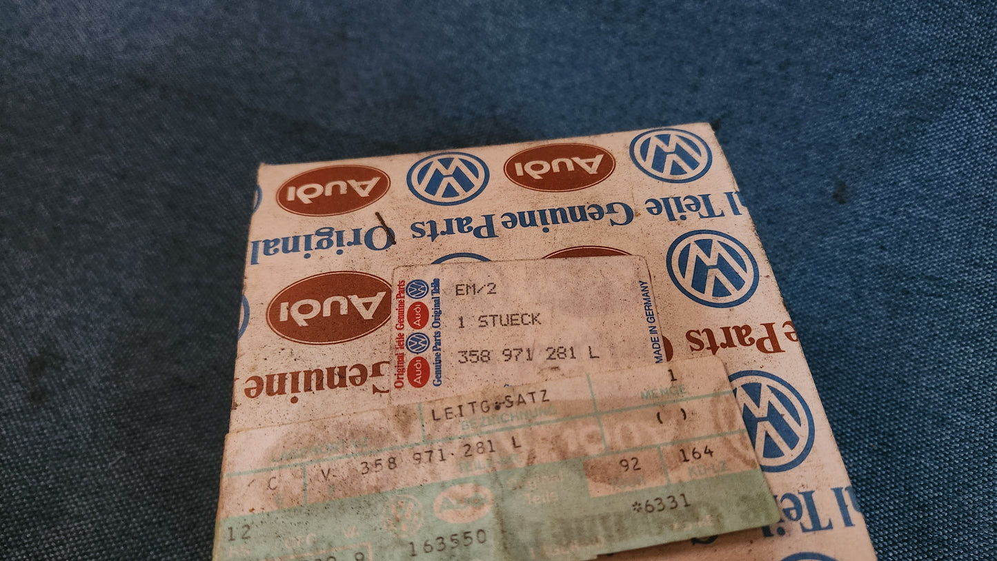 Passat 35I B3 Lüftersatz Leitungssatz 358971281L Nos A3