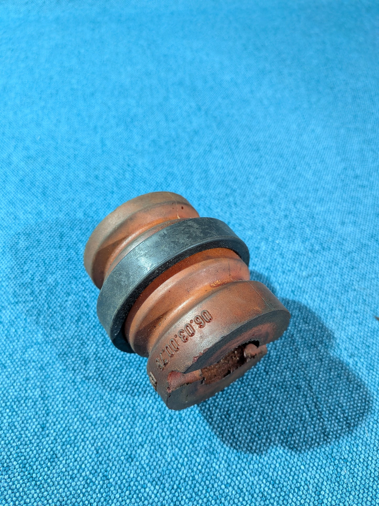 Stoßdämpfer Anschlag Gummi Puffer Audi 100 C4 06030076 EKT3 NOS/Neu A11