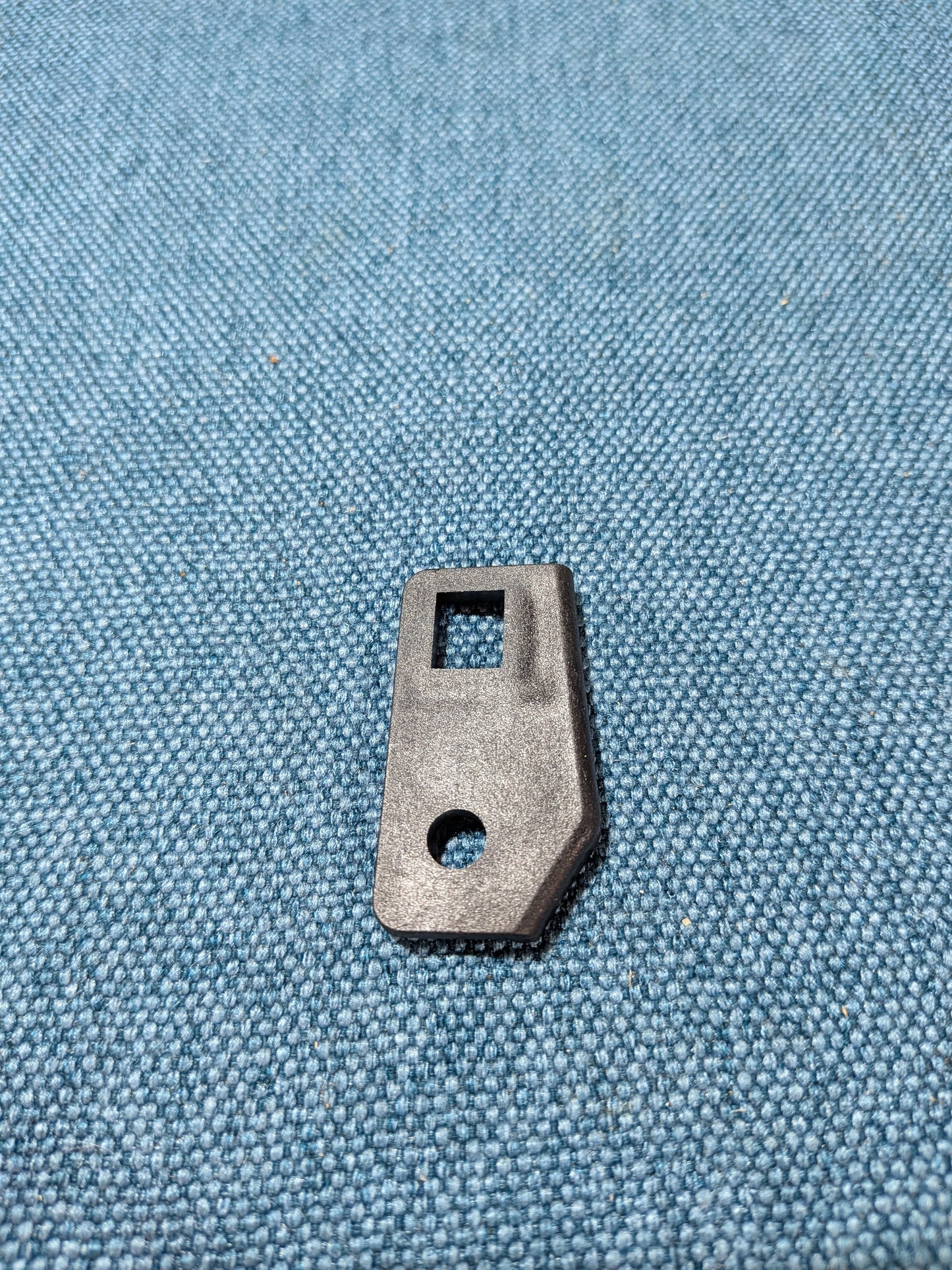 Halter für Blende Audi A8 4D2 4D0853238A NOS A6
