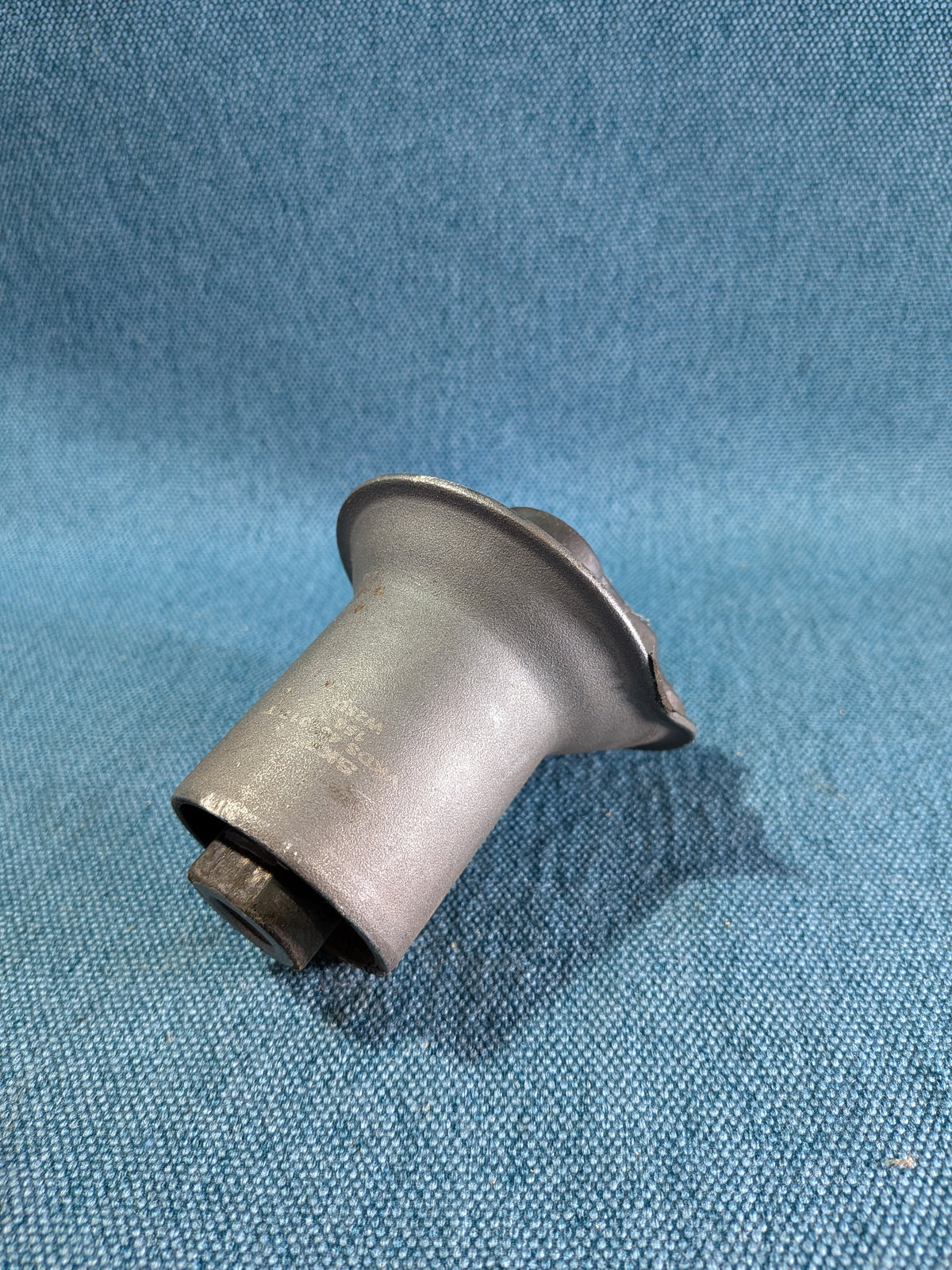 Silent block rear axle bearing SKF VKDS451017 Golf/Jetta/2/Corrado 191501541 NOS/New B10