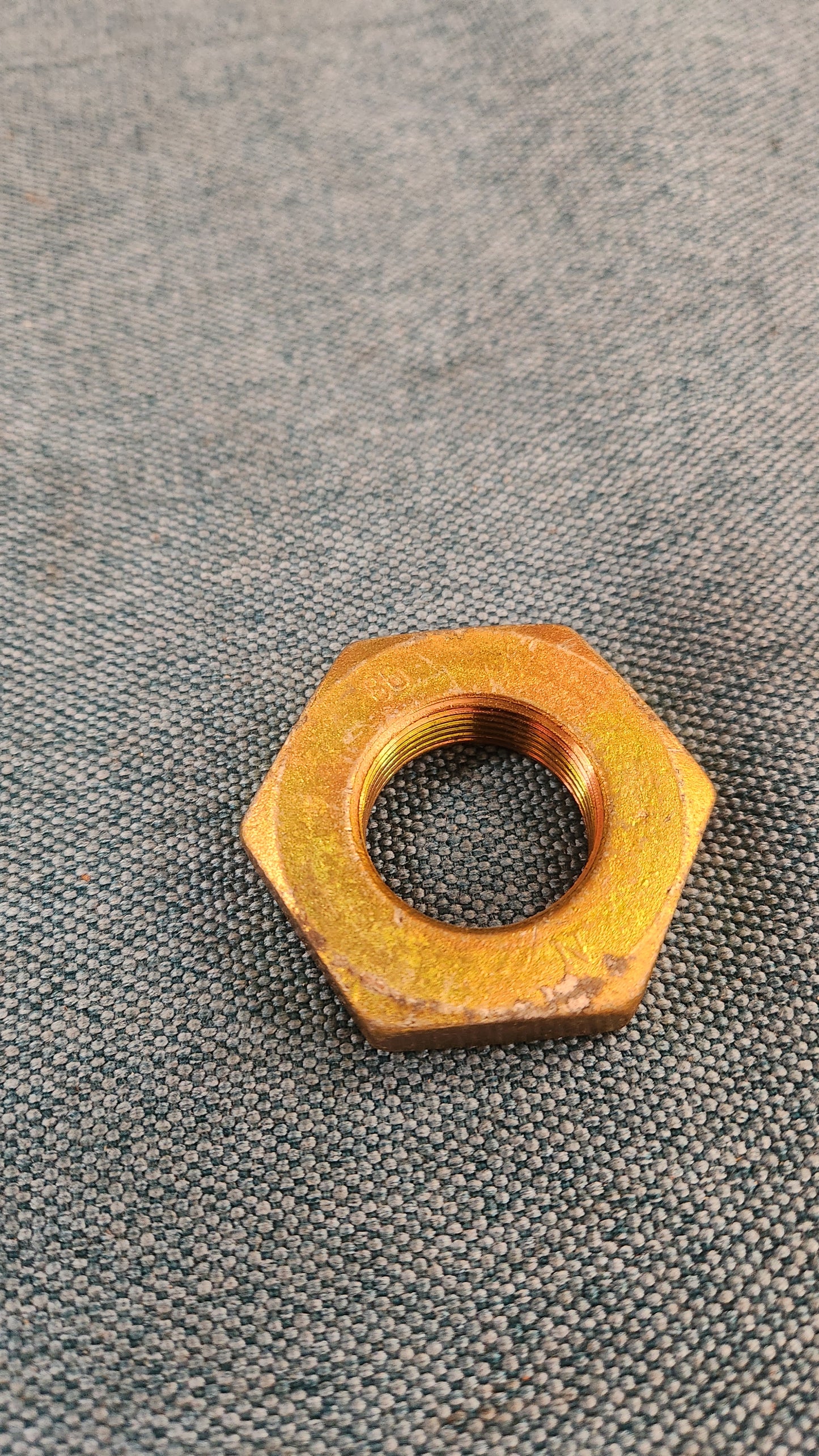 Antriebswellenmutter Golf/Jetta/1/2/Polo1/Audi50/Scirocco1/K70/Typ3/Typ4 481407279A Nos L4