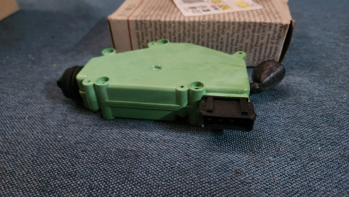 Stellmotor ZV Zentralverriegelung T3/T4 Bus 7D0959781A Nos F9