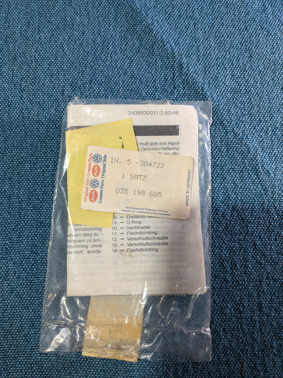 Régulateur de pression de carburant Caddy 14D/Golf/Jetta/1/2/Corrado/Passat/B3/B4/Scirocco 2/Audi 200/C3/Porsche 911/924/928 035198685 NOS B19