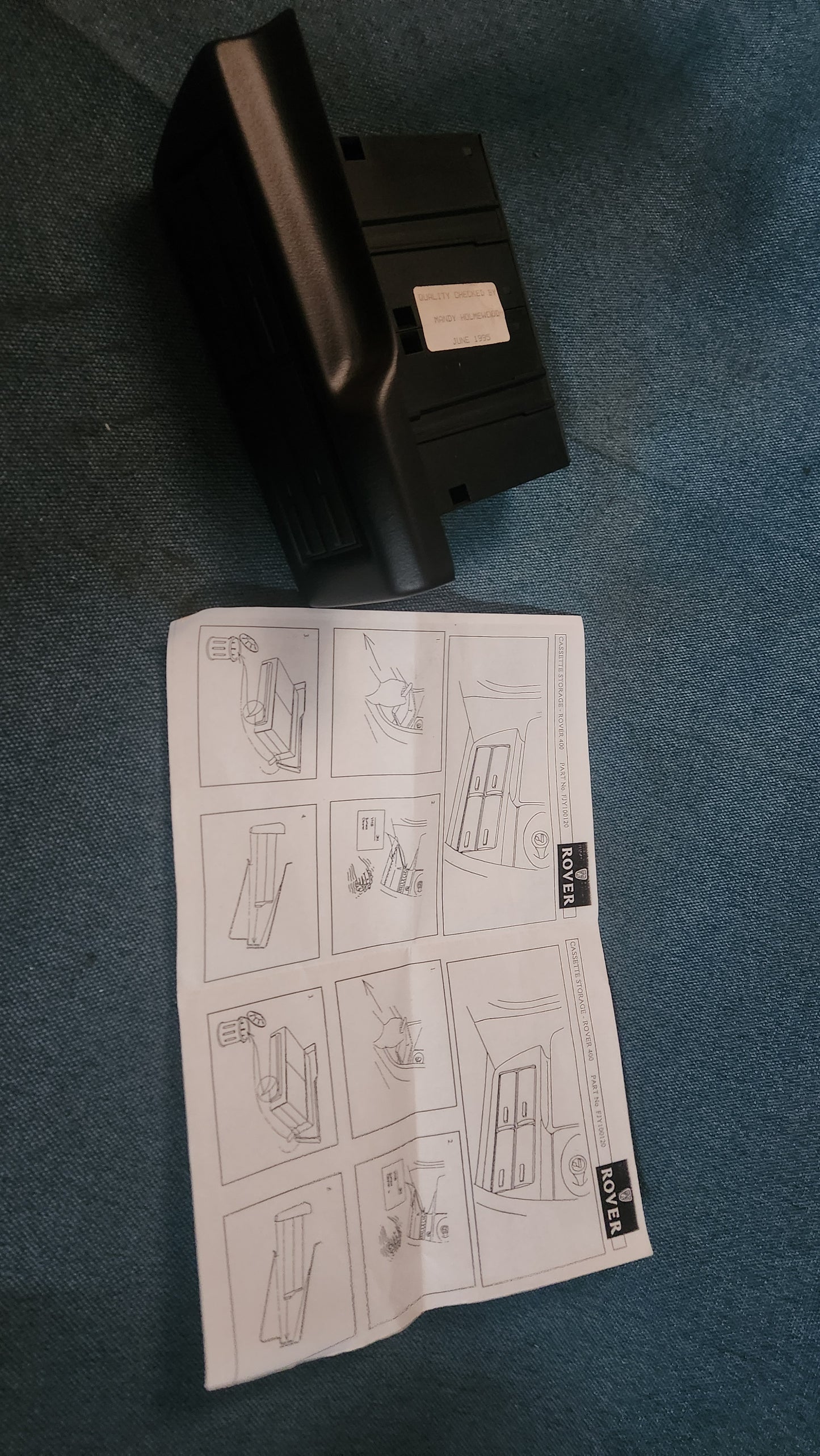 Rover 400 Kassetten Box Aufbewahrung NOS B3