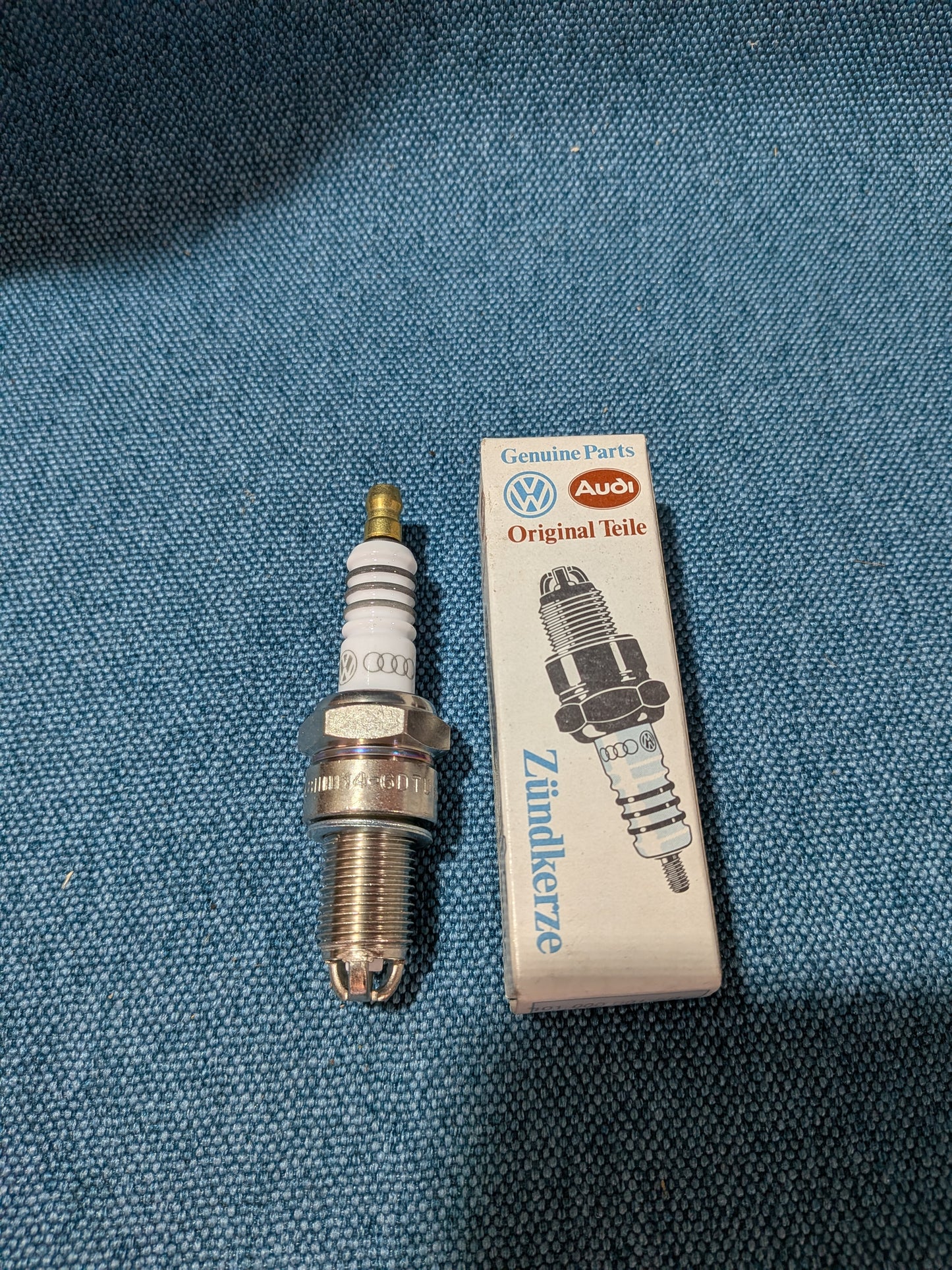 Spark Plug 101000001AB Golf/Jetta/2/Derby/Passat B2 32B/Polo 86C/Santana/T3 Bus/Audi 80/90/B2/100/200/C3 NOS A21