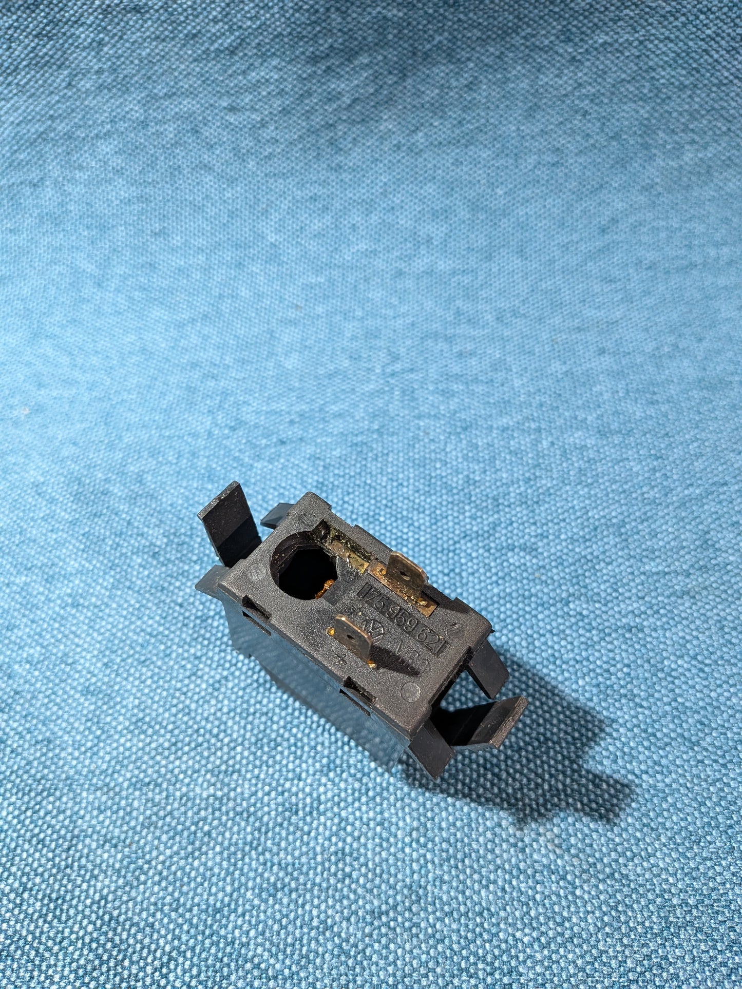 Switch for rear window defroster Polo/86C/1/Derby/Scirocco2/Passat B2/Beetle/Golf/Jetta/1 Audi 50 175959621 NOS A22