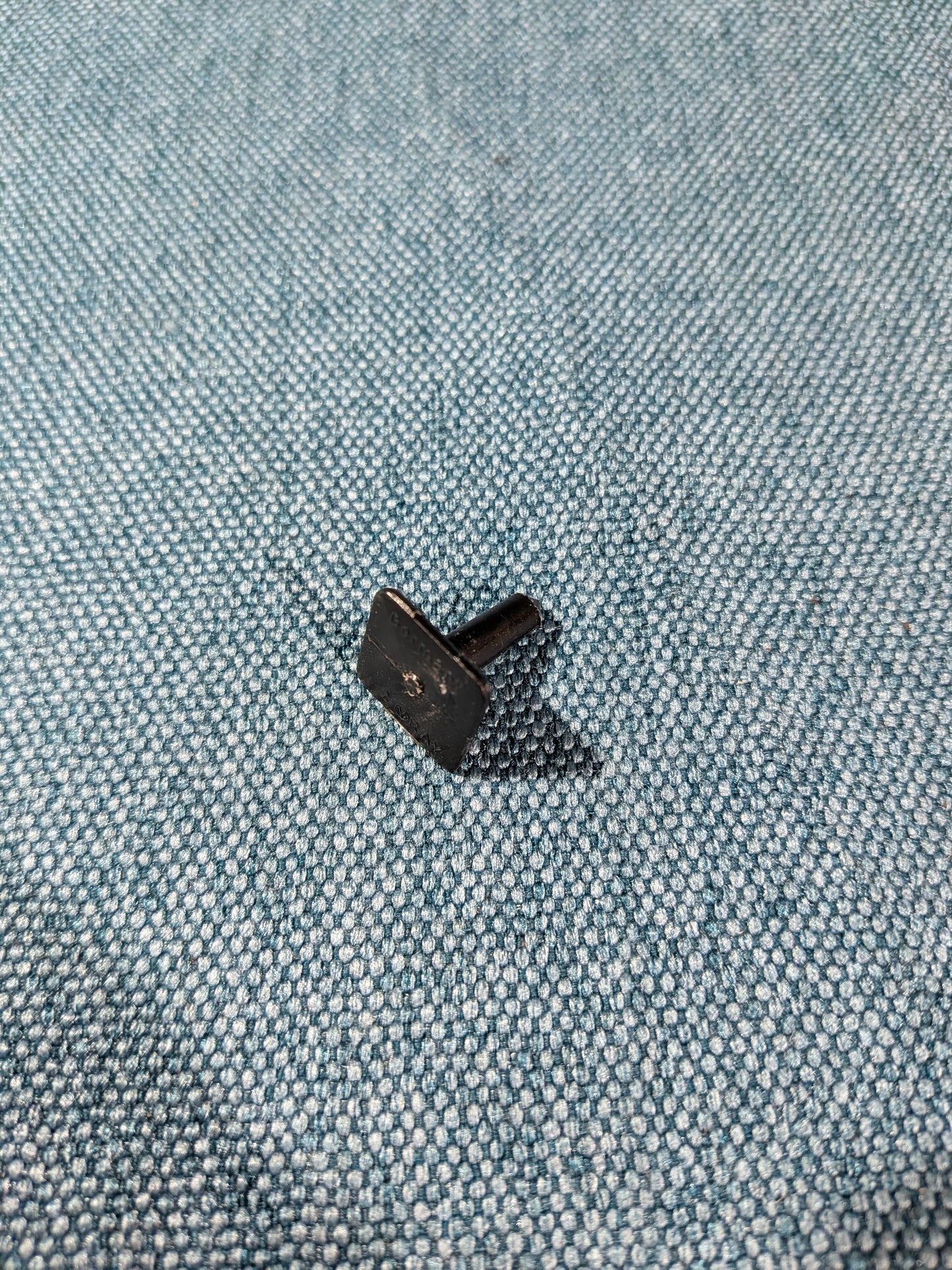 Dachhimmel Clip T4/T5 Bus 701867549 Gebraucht A11