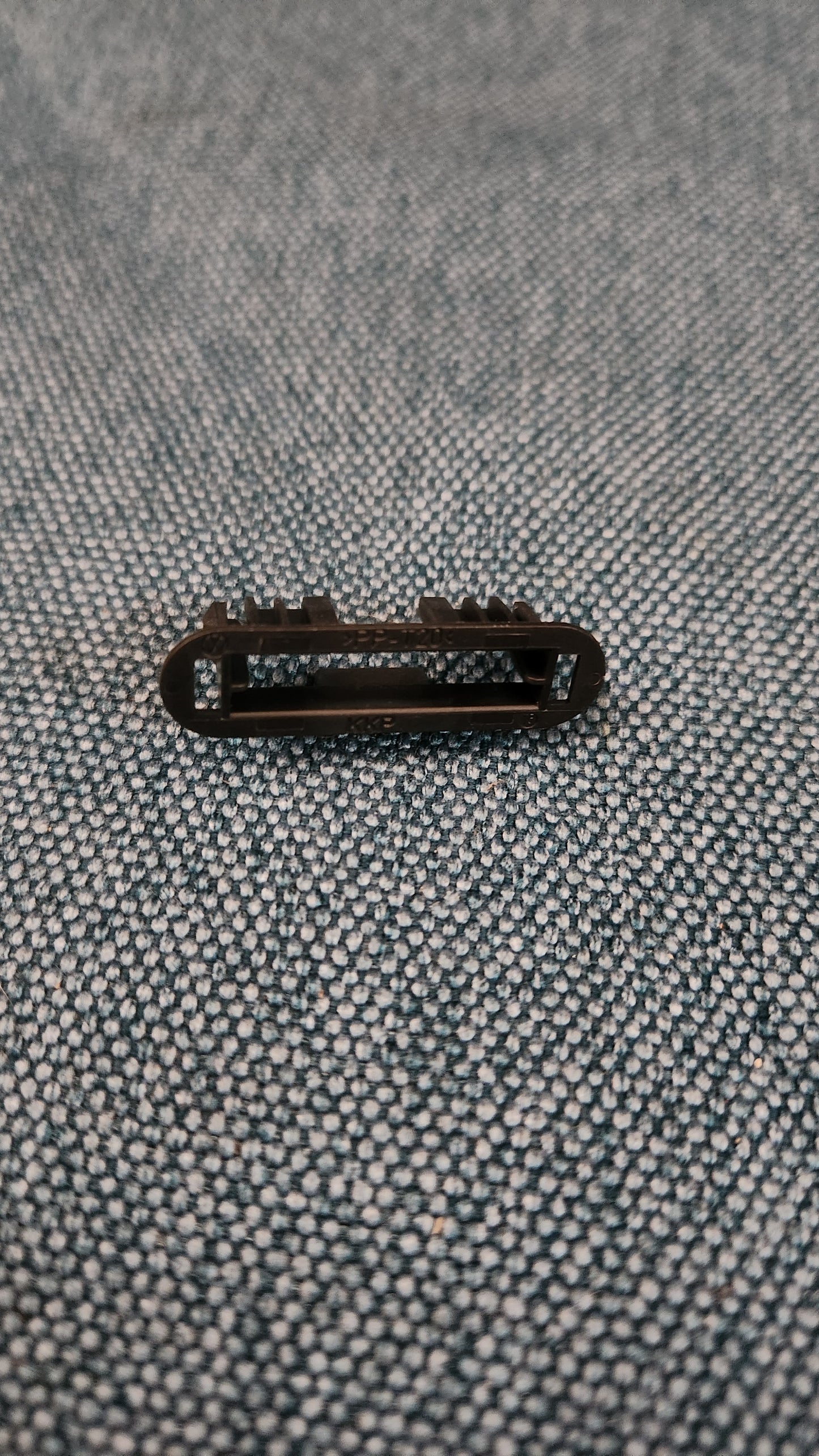 Clip Cover Golf 3/Vento/Lupo 1H0854549 New Old Stock K9