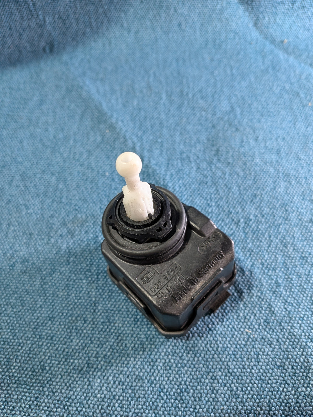 Stellmotor Scheinwerfer LWR Passat/3B/BG/Golf 4/Plus/Bora/Lupo/Polo/6N/9N/Audi A2/A4/B5/B6/Q7 1J0941295C Gebraucht B17