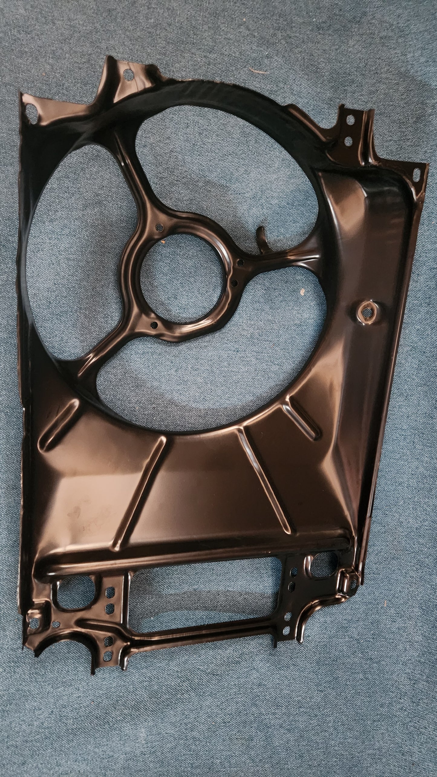 Radiator/Fan Sheet Metal Fan Shroud Golf/Jetta/Scirocco/1/2/Golf3/Caddy 9KV/Passat B2/B3/Polo86C/Santana 321121207J Nos Q3