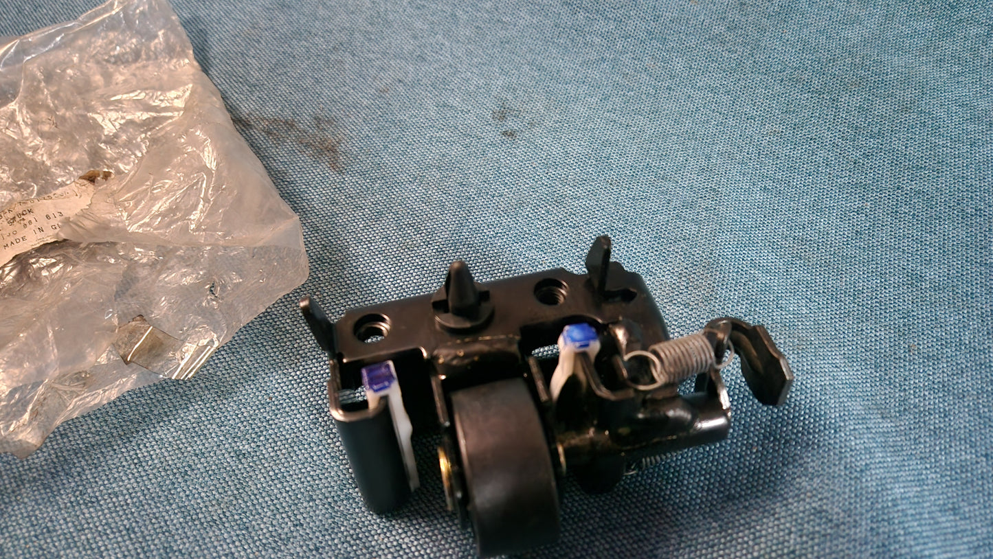 Audi A3 Passat B5 bearing block seat Nos 1J0881613