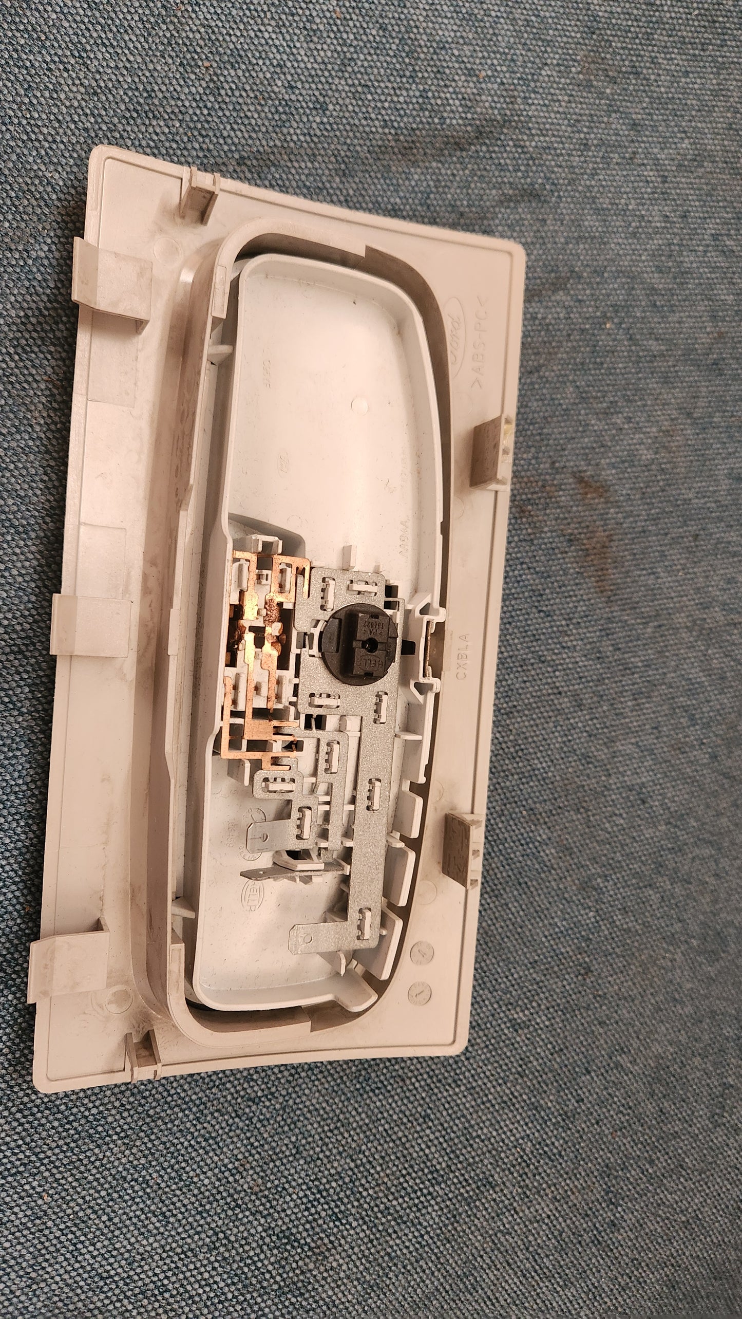 Mazda 2 DY Blinker Bremslichtschalter Relais Konvolut Gebraucht B3