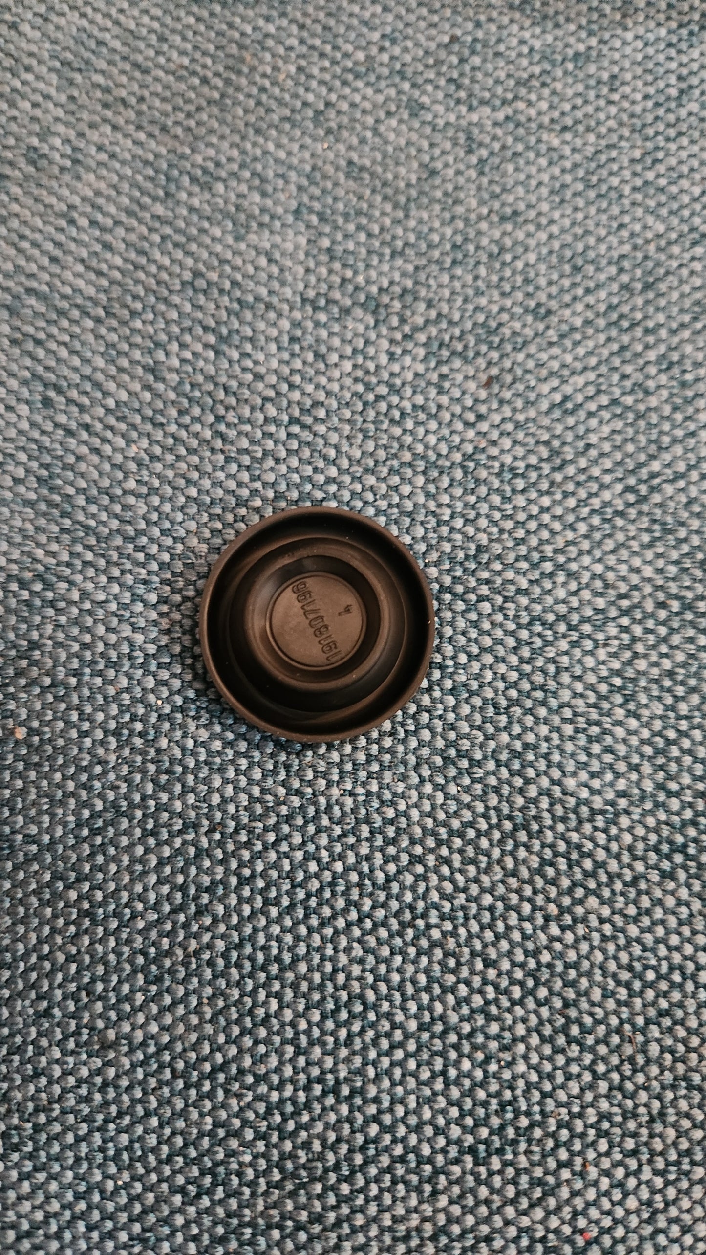Stopfen Unterboden Golf/Jetta2 191807196 Nos I8