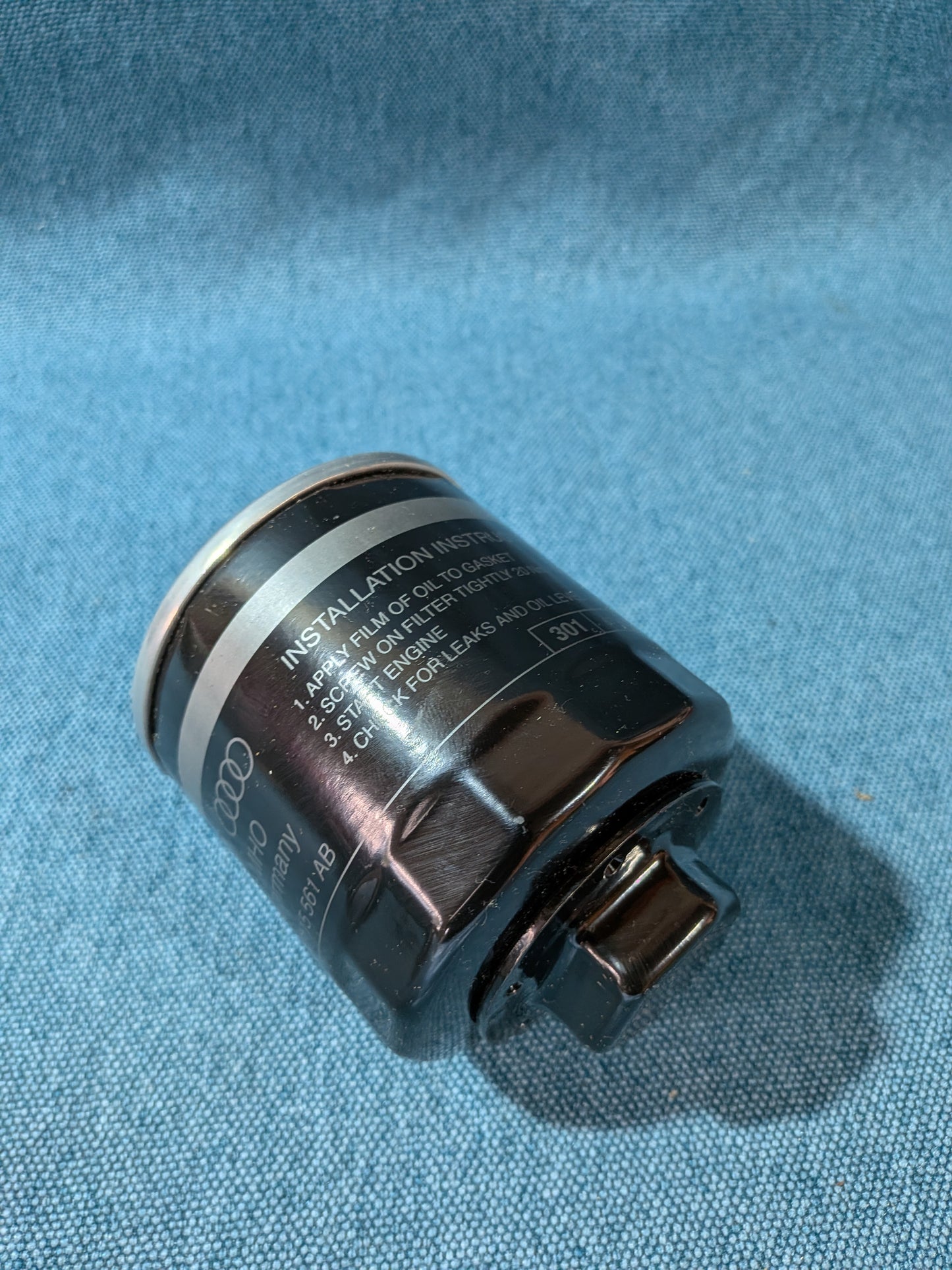 Oil Filter Golf/3/4/5/Plus/Vento/Bora/Caddy/2 9KV/3/Fox/Lupo 6X/New Beetle/Polo/86C/6N/9N/Audi A2 030115561AB NOS F4
