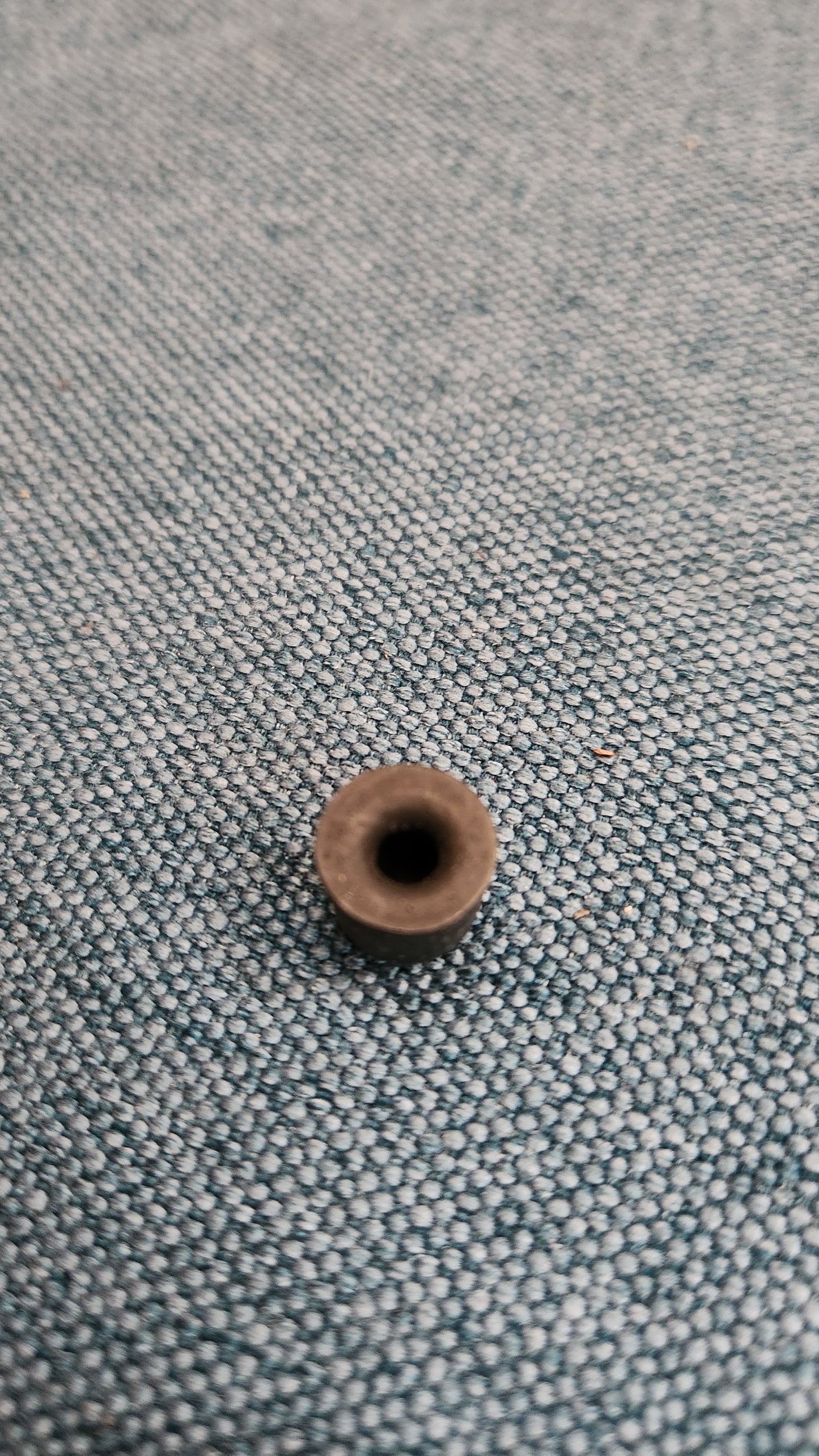 Staubkappe für Entlüftungsventil Radbremszylinder Golf/Jetta/Scirocco/1/2/Caddy14D/Passat/B1/B2/Polo 1/T4 Bus/Audi 50 211611483 NOS N5