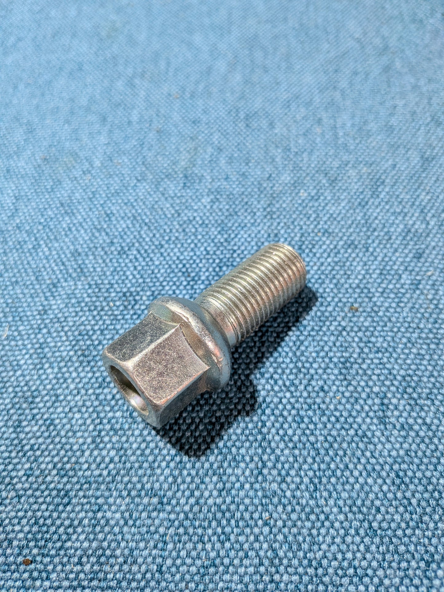 Wheel bolt spherical collar M14x25 NOS/New A7