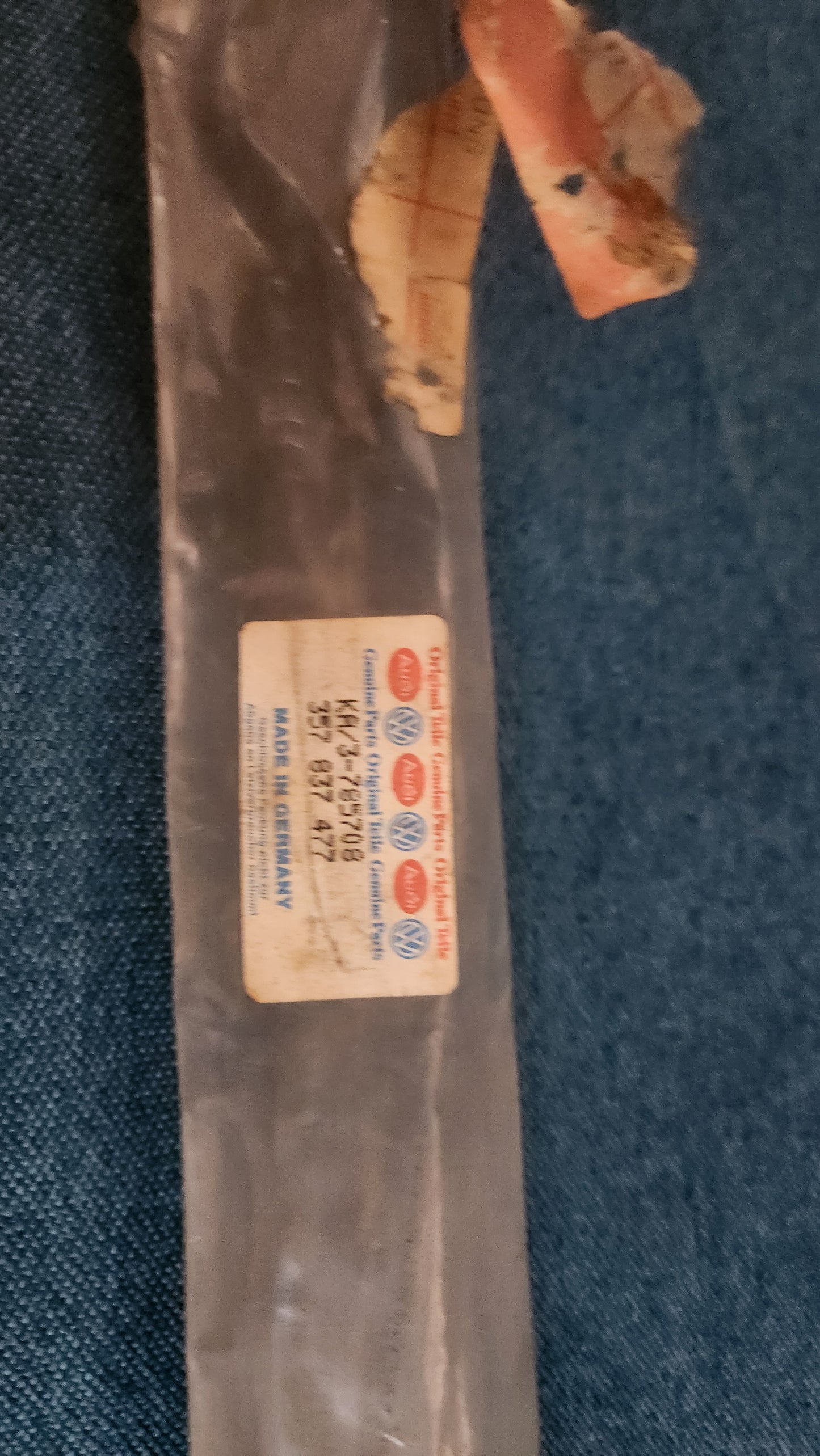 Beltline Trim Door Seal Passat B3/B4 357837477 Nos Q3