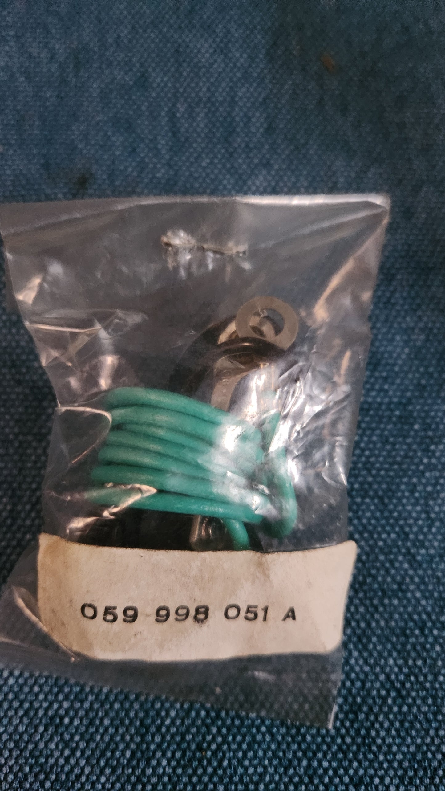Breaker points Audi 100/200/C1/C2 059998051A Nos I8