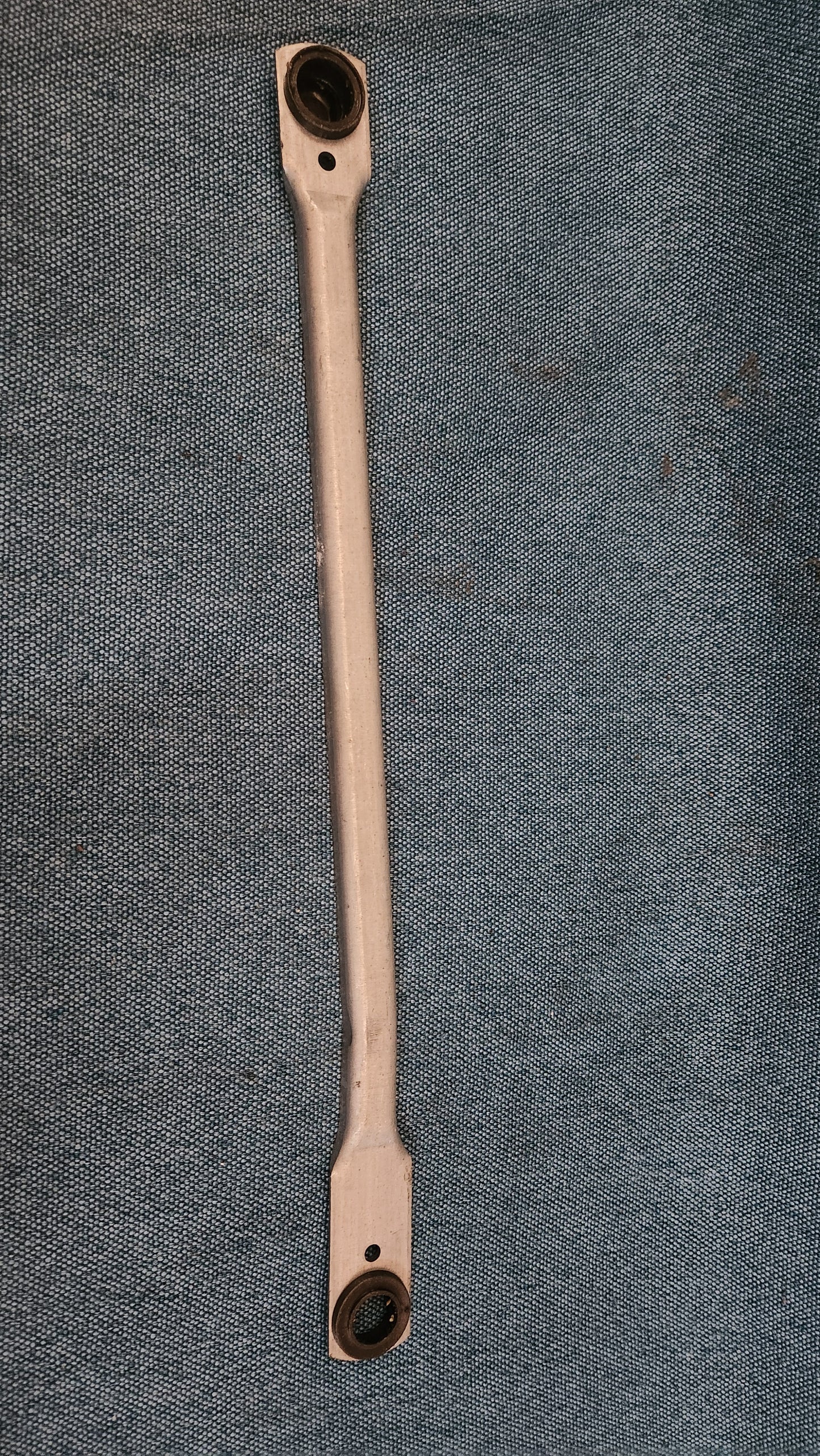 Gestänge für Scheibenwischer Audi 100/A6/C4 4A1955331A NOS