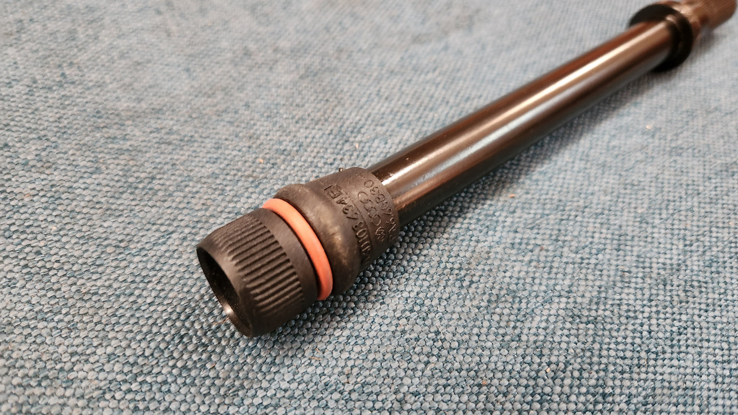 Oil dipstick funnel for Caddy 9KV/Golf 4/5/Bora/Sharan/Polo 9N/Audi TT/A6 C5 6D0103634E Nos I9