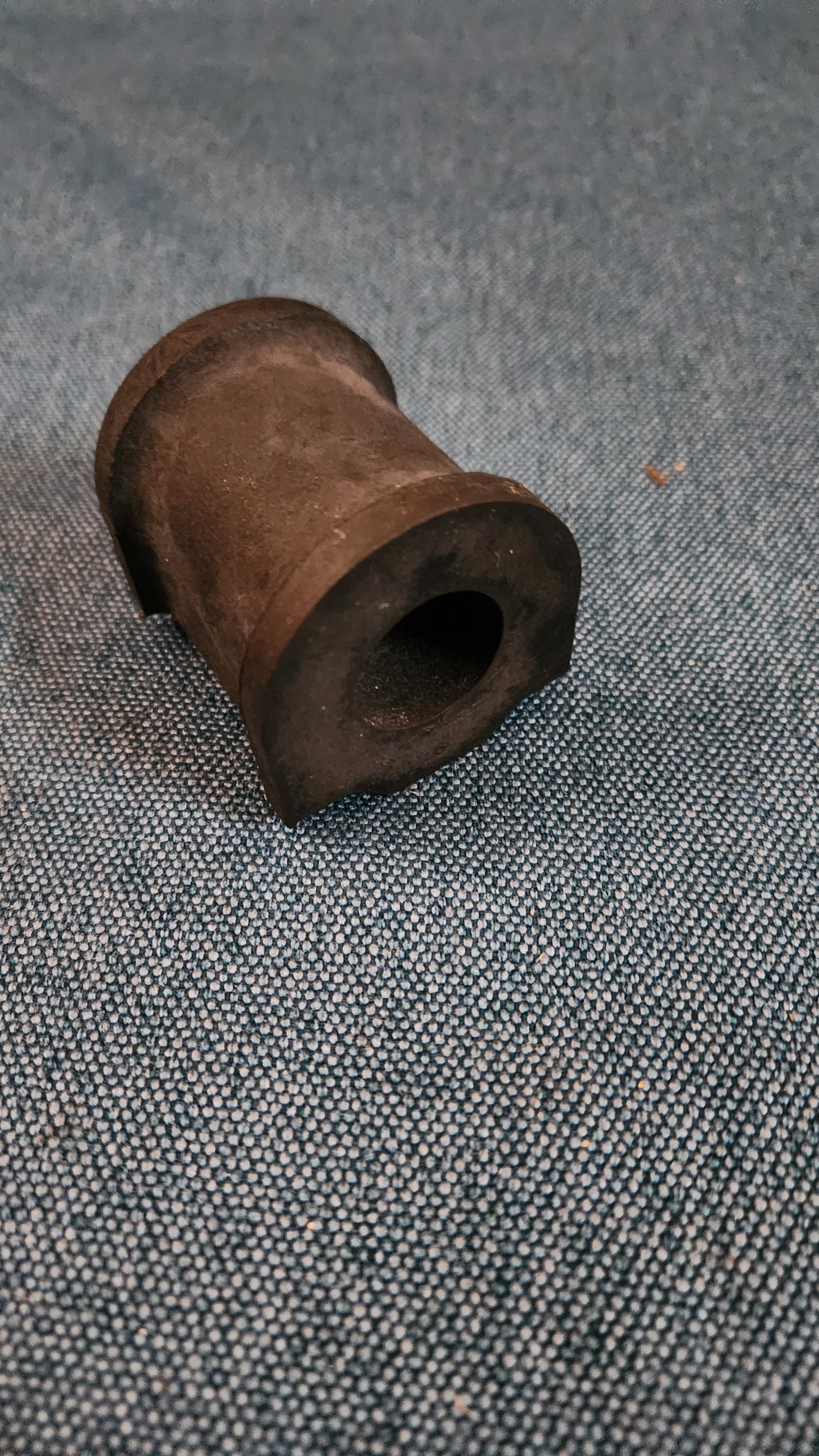 Stabilisatorlager Porsche 928 92834379302 Nos M1