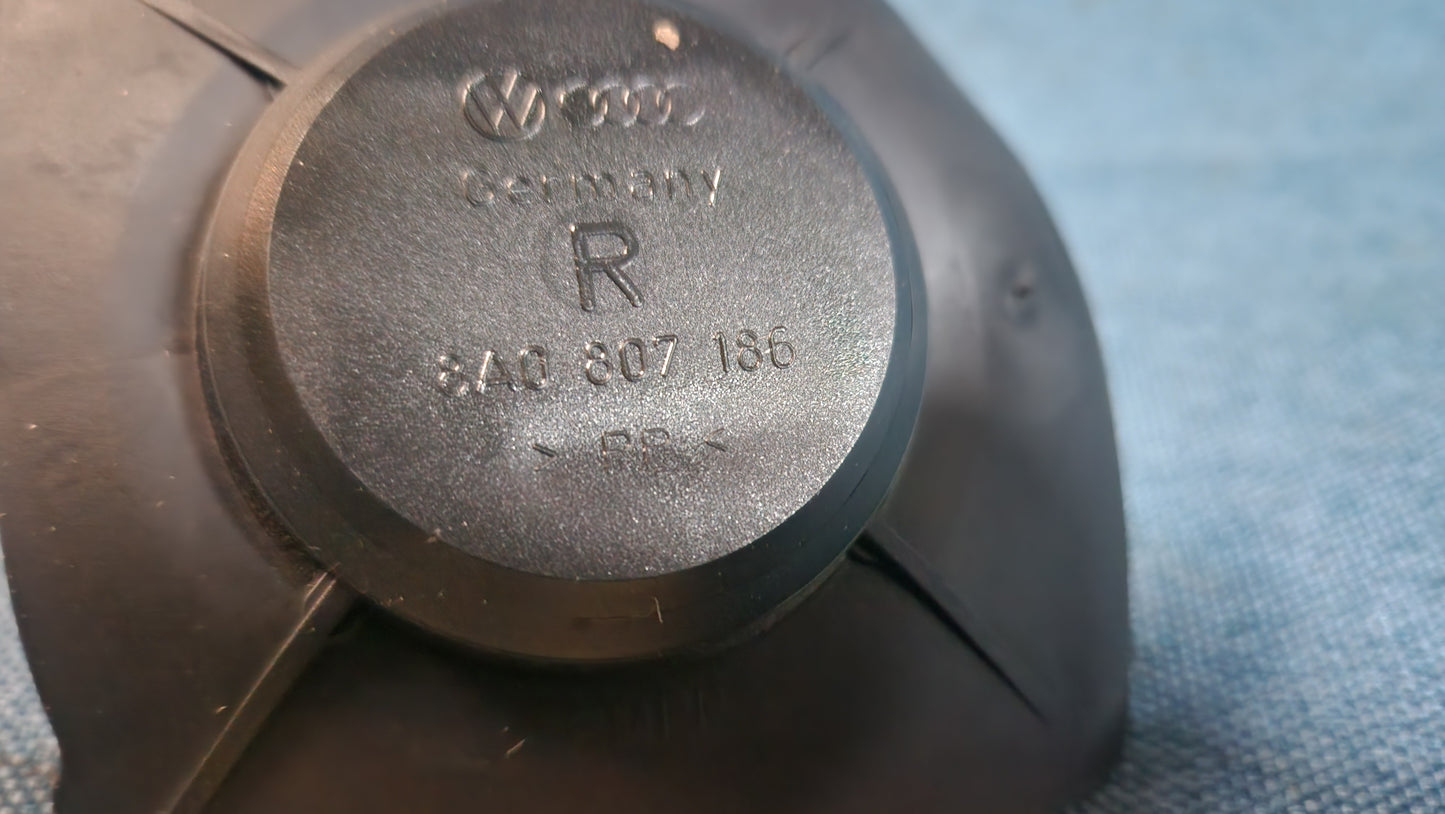 Audi 80 B4 bumper cover Nos 8A0807186