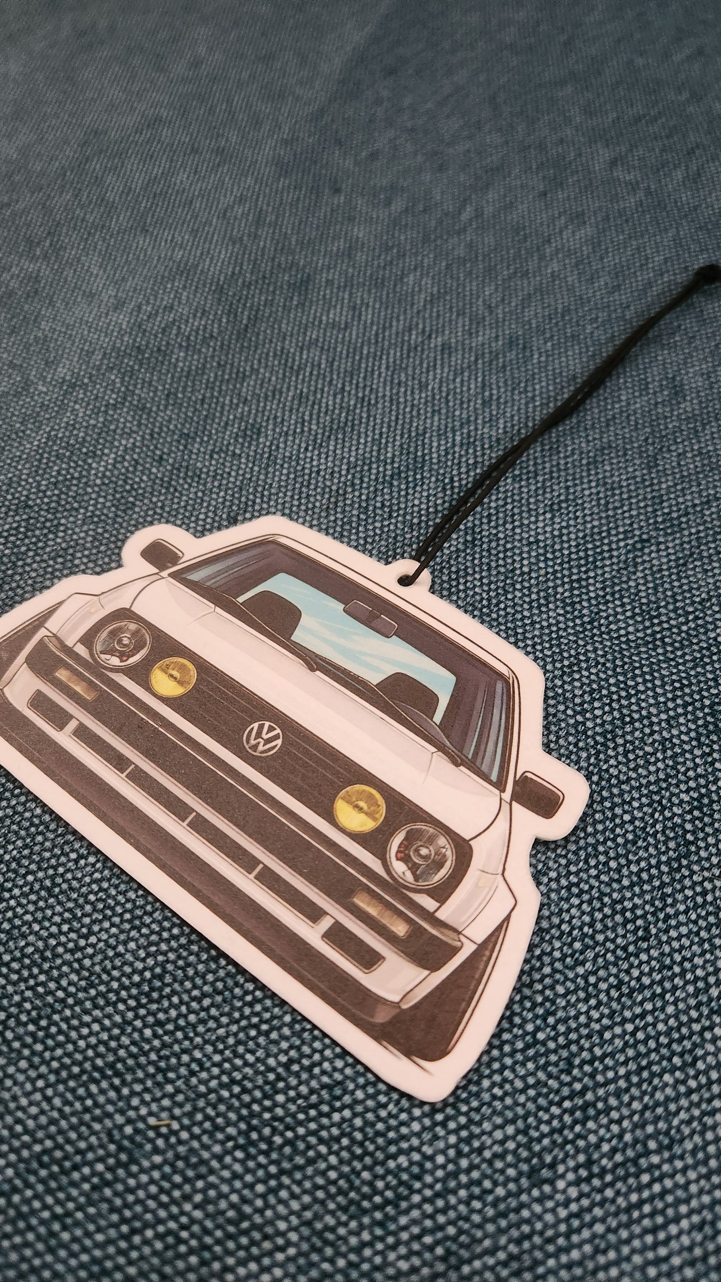 Air Freshener/Scented Tag Vanilla VW Golf 2 Tuning Design Front View