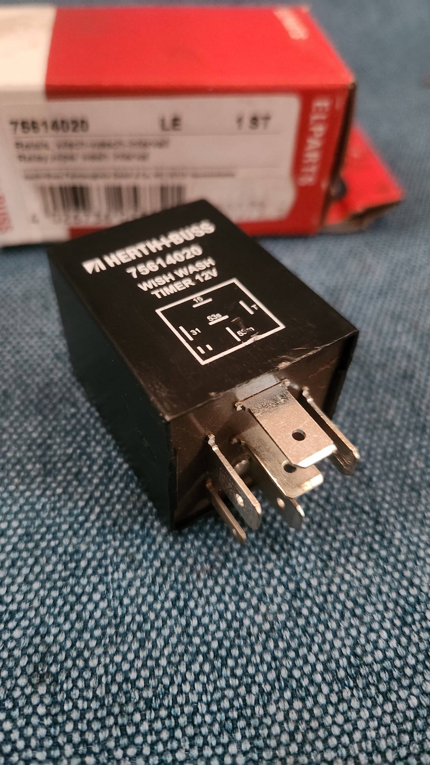Wiper Relay Herth Buss Golf/Jetta/1/2/3/4/Bora/Vento/Corrado/Caddy 14D/9KV/T3/T4 Bus/Polo 86C/6N/Scirocco/1/2/Santana/Derby/Sharan/Passat B2/B3/Audi 80/90/B2/B3/100/200/C2/C3/C4/A6 C4/A4 B5 75614020 Used M7