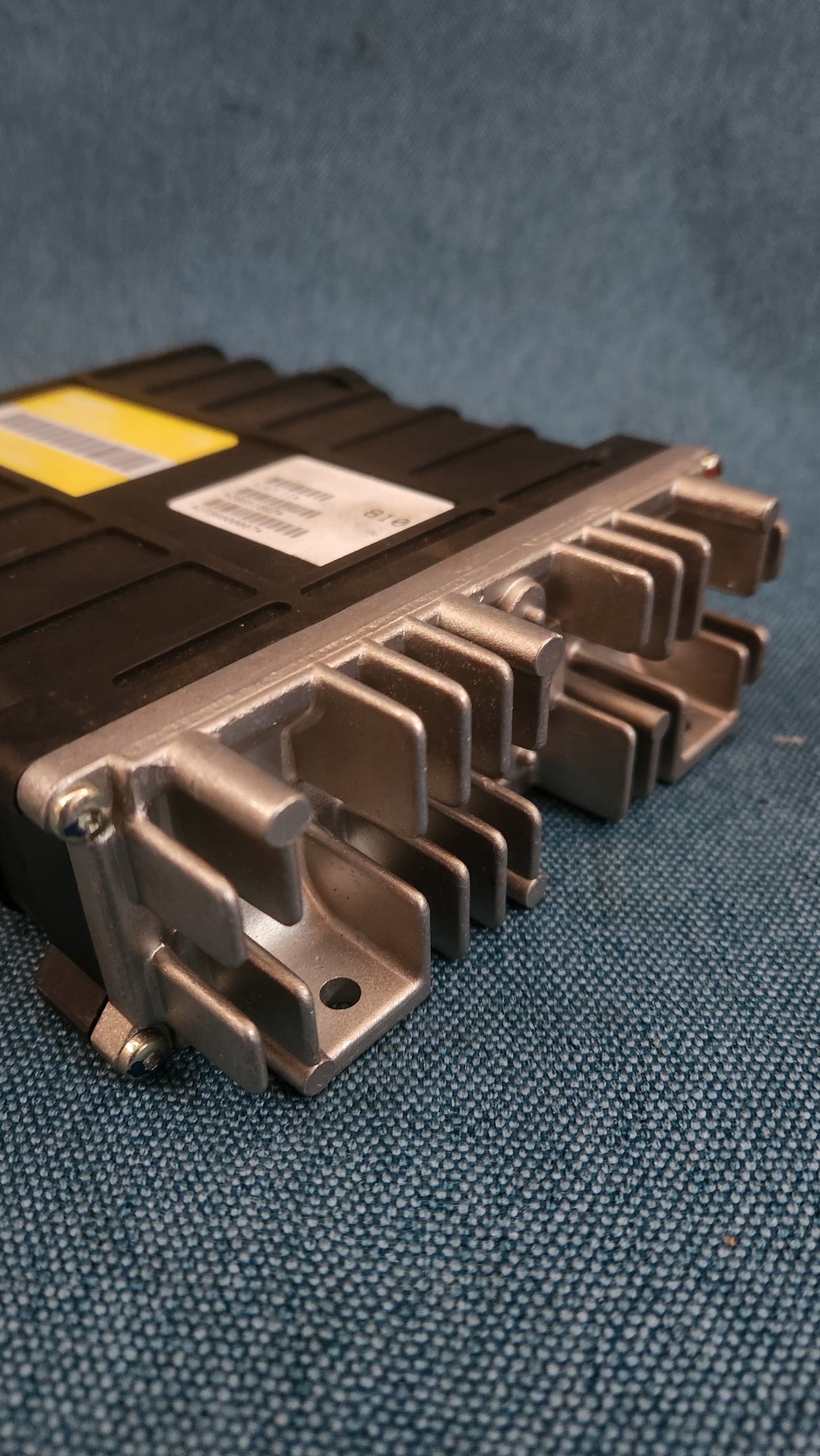 Motorsteuergerät Golf/Jetta/2/Audi 80/B3/100/C3 1,8L RP/4B/PM  443907403D Nos M4