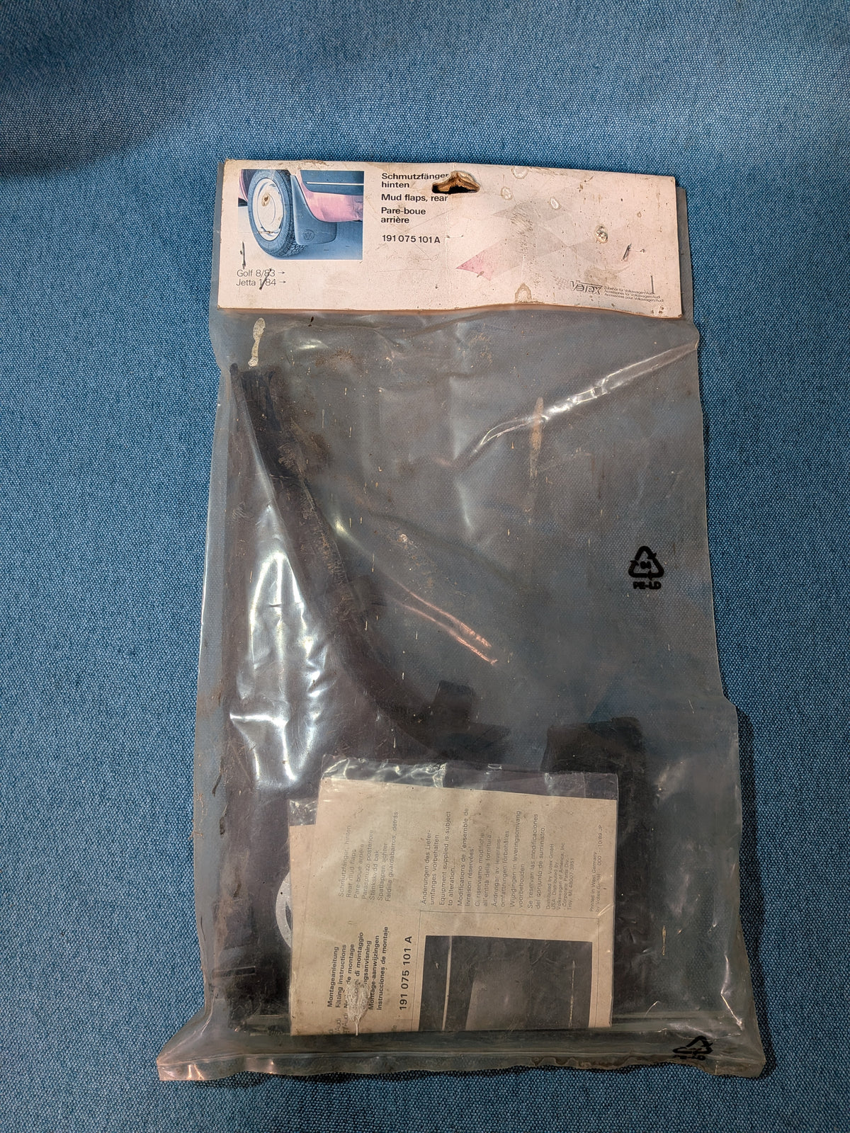 Roiskeläpät taakse Votex Golf/Jetta/2 191075101A NOS B13