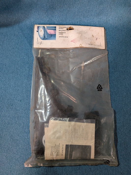 Paraspruzzi posteriori Votex Golf/Jetta/2 191075101A NOS B13